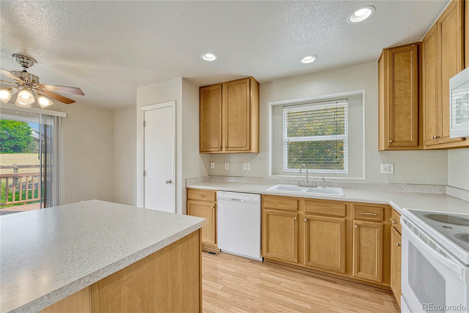 MLS Image #9 for 11359  locust street,thornton, Colorado