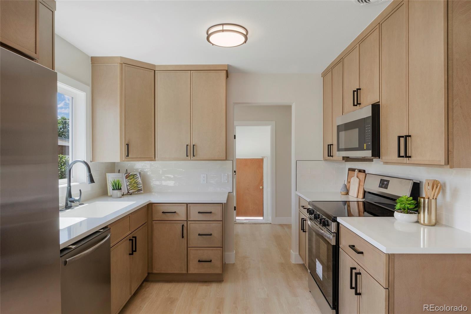 MLS Image #11 for 1880 w arkansas avenue,denver, Colorado