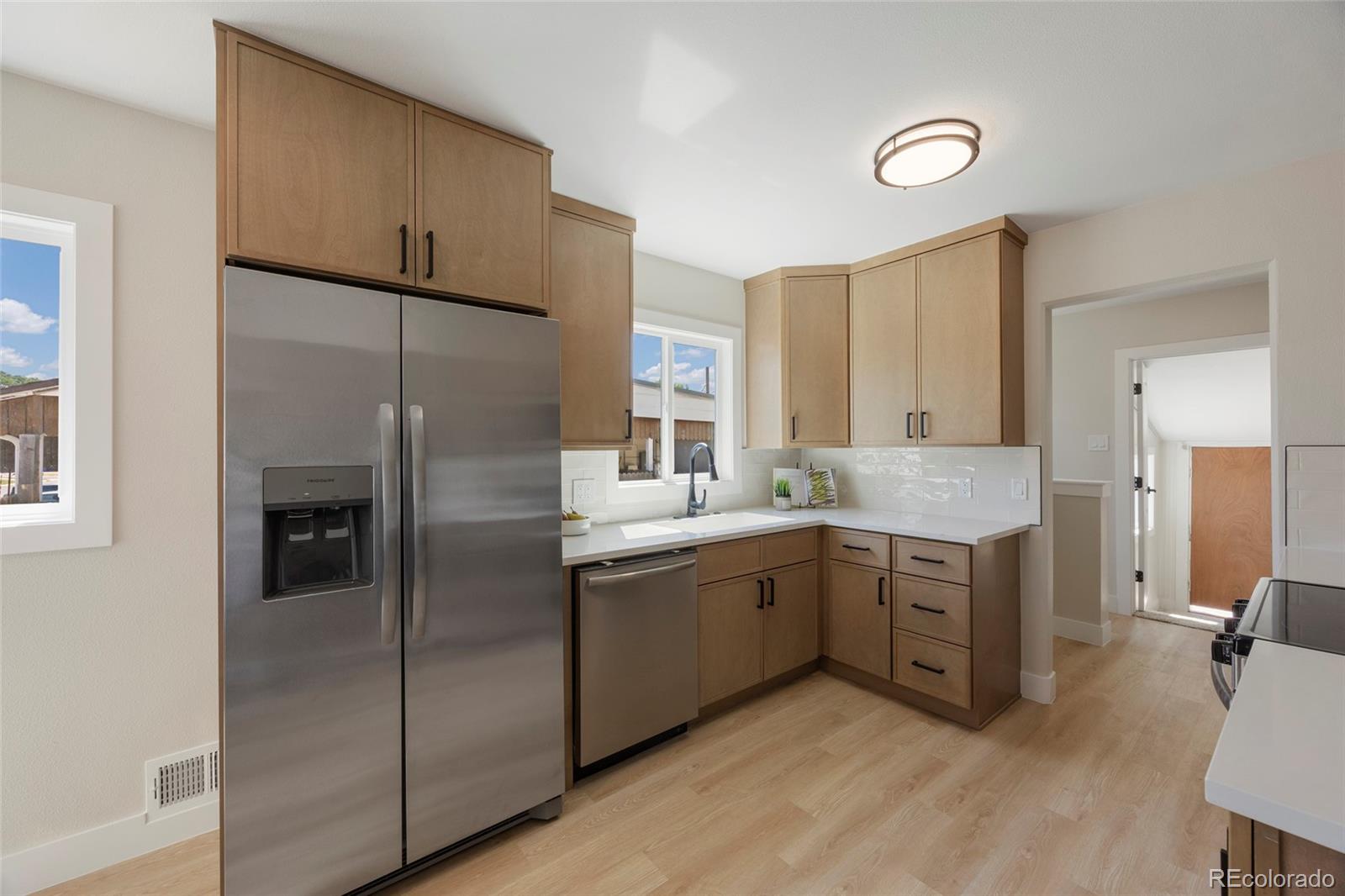 MLS Image #3 for 1880 w arkansas avenue,denver, Colorado