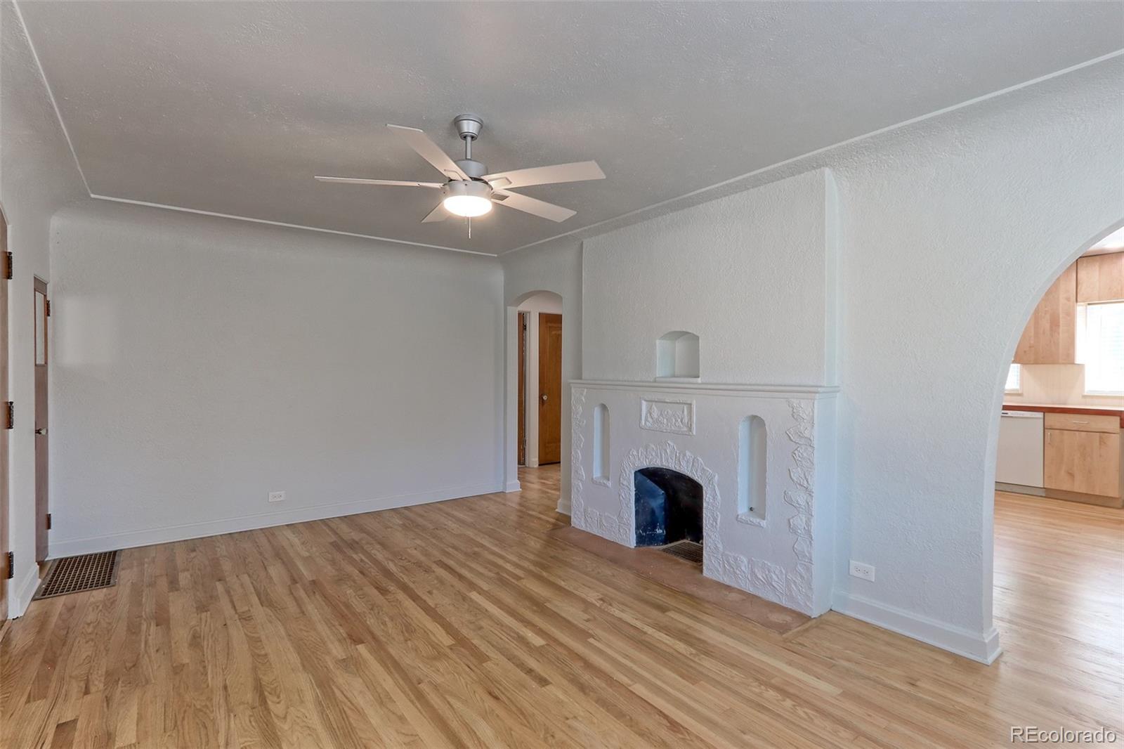 MLS Image #12 for 320 s clay street,denver, Colorado