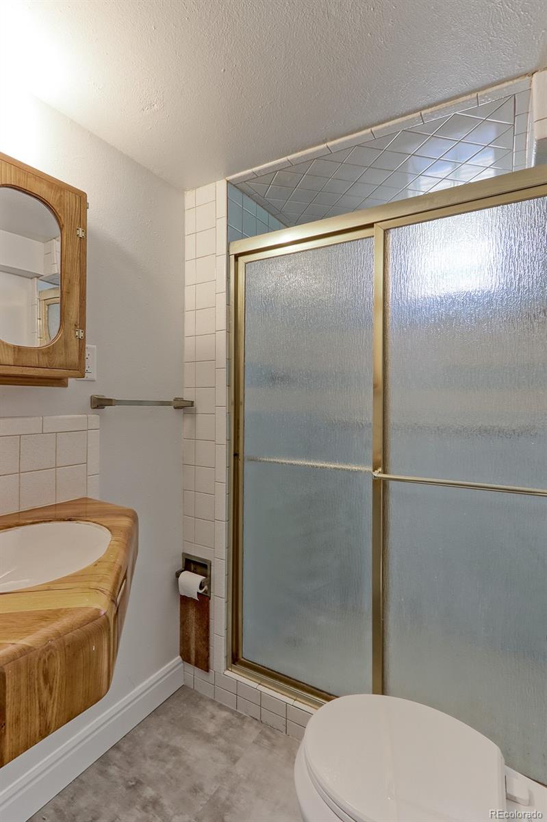 MLS Image #24 for 320 s clay street,denver, Colorado