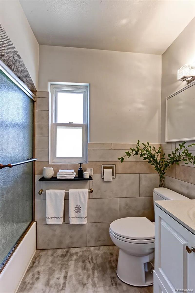 MLS Image #6 for 320 s clay street,denver, Colorado