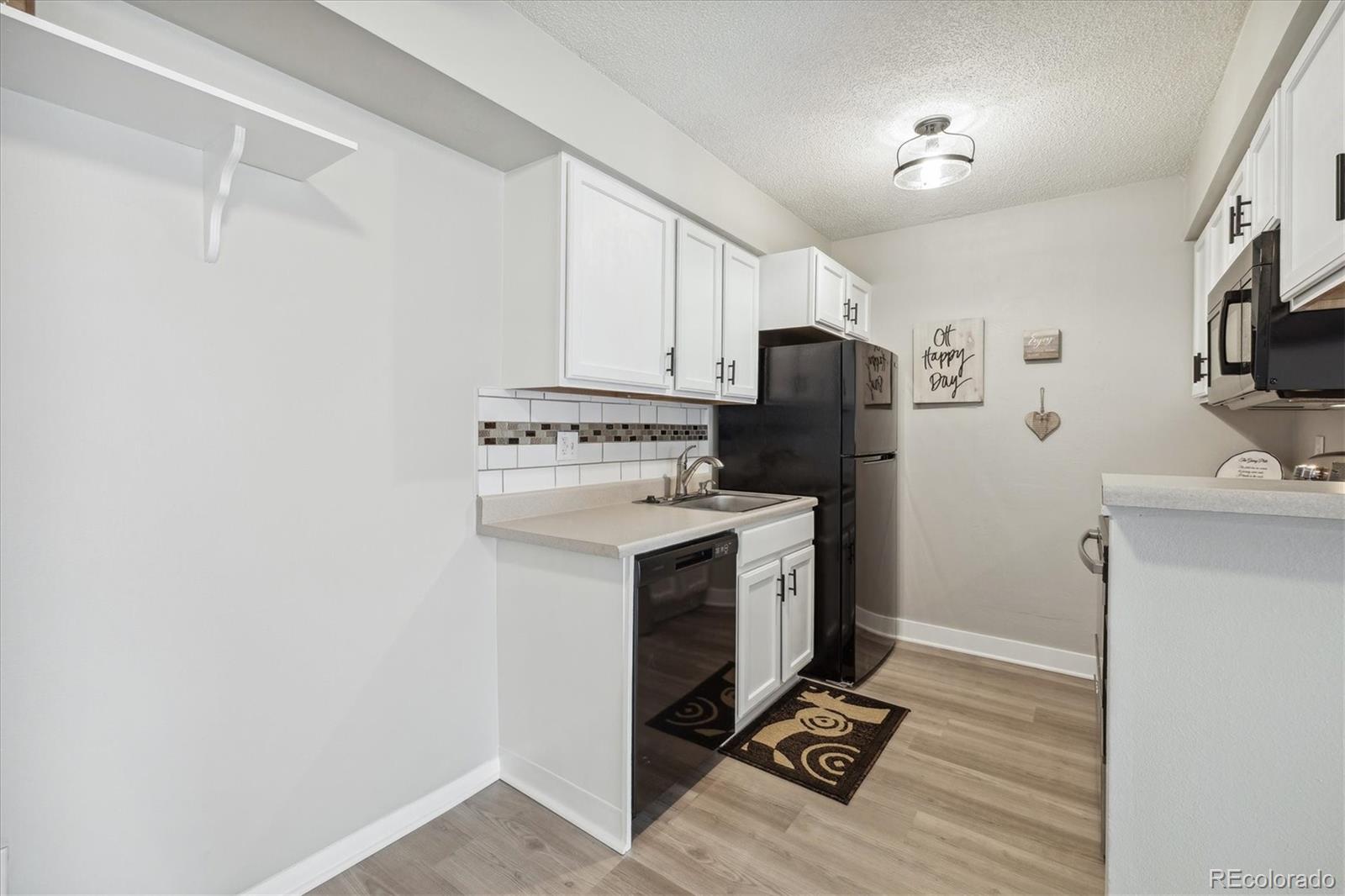 MLS Image #11 for 10150 e virginia avenue,denver, Colorado