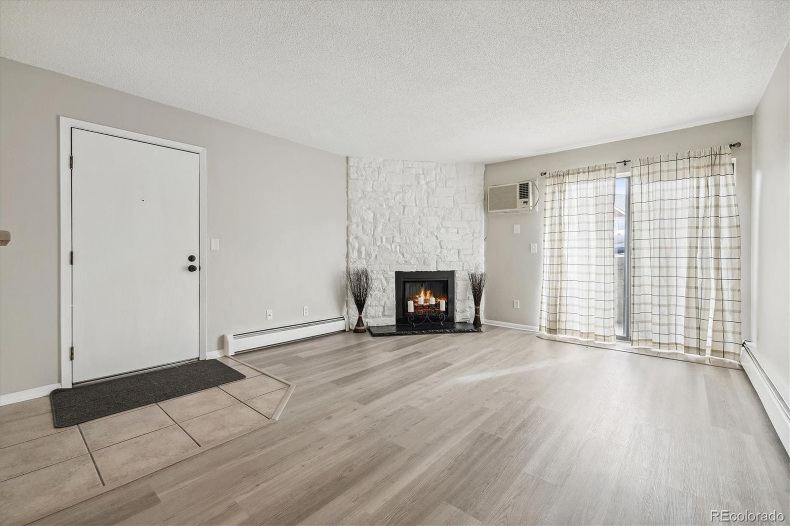 MLS Image #2 for 10150 e virginia avenue,denver, Colorado