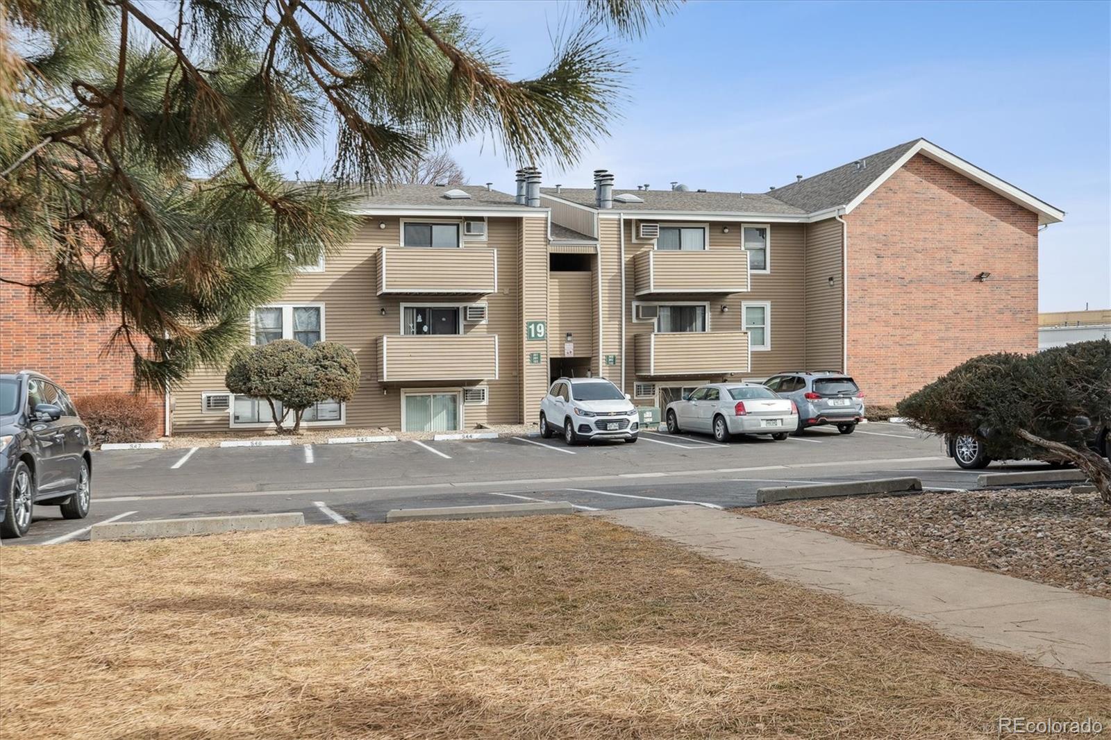 MLS Image #20 for 10150 e virginia avenue,denver, Colorado