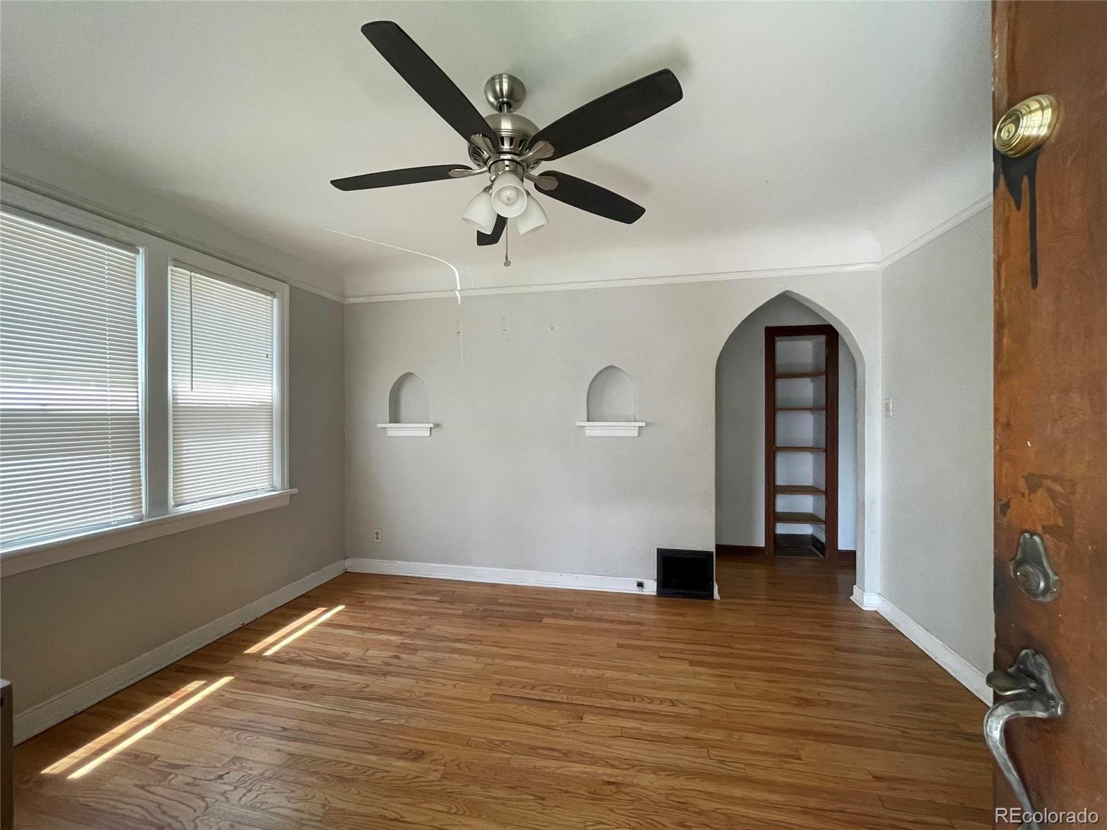 MLS Image #10 for 1545-55 n sheridan boulevard,denver, Colorado