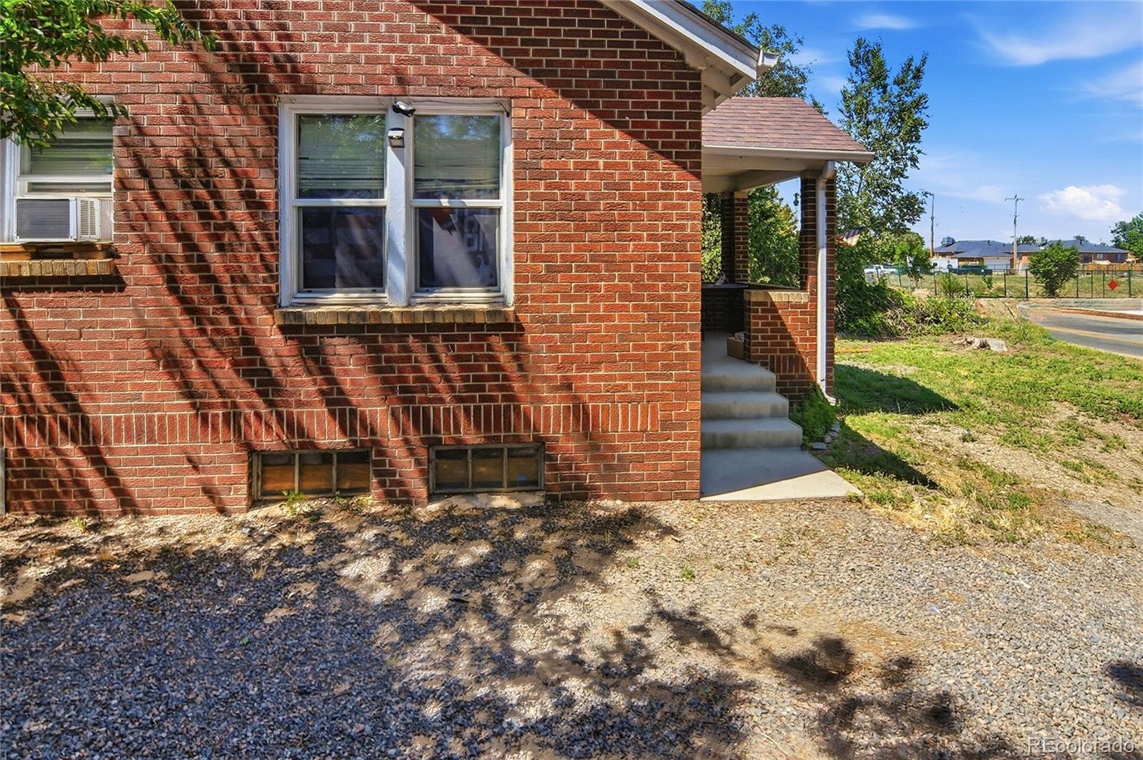 MLS Image #30 for 1545-55 n sheridan boulevard,denver, Colorado