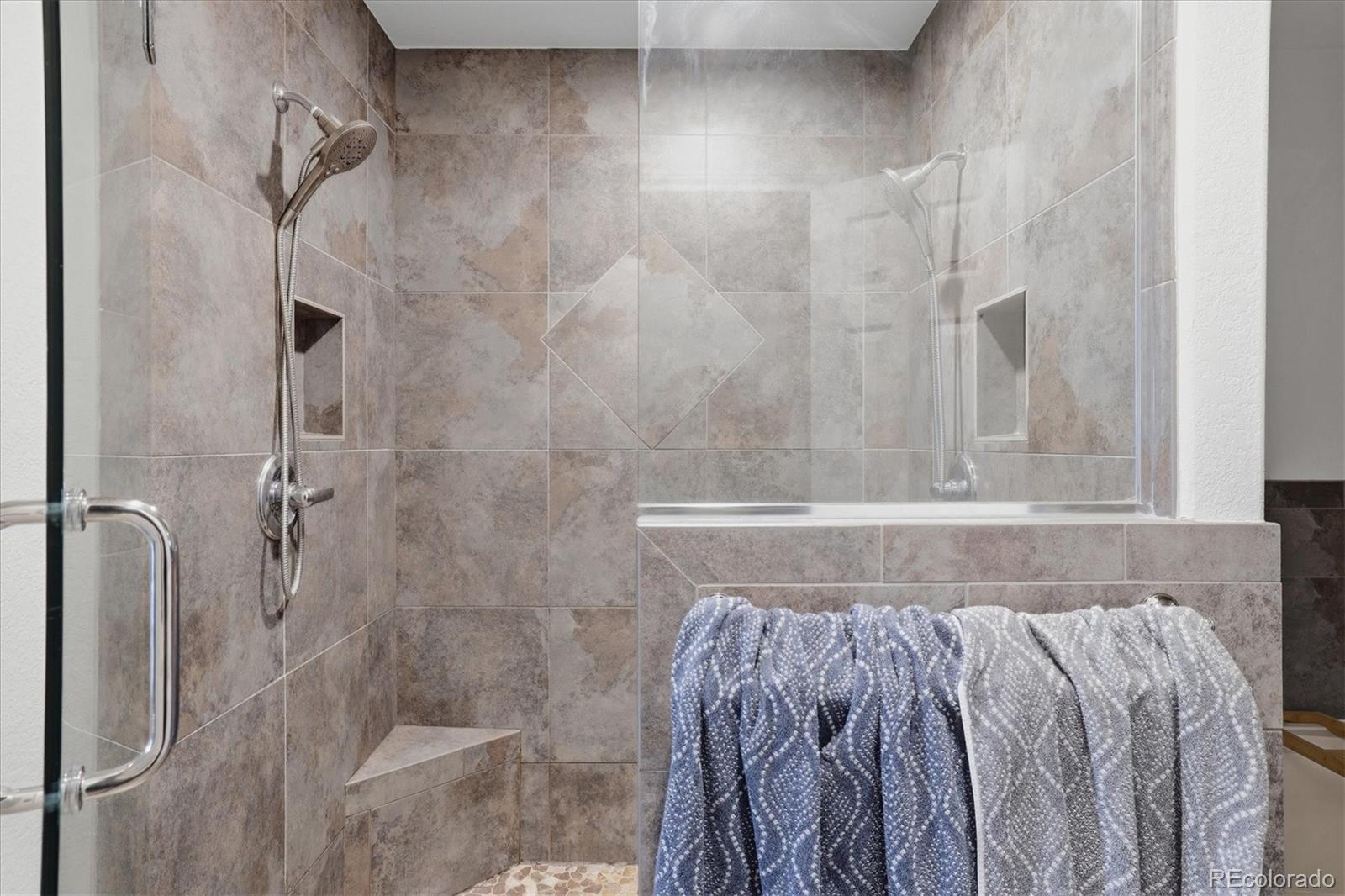 MLS Image #23 for 6607 s forest way,centennial, Colorado
