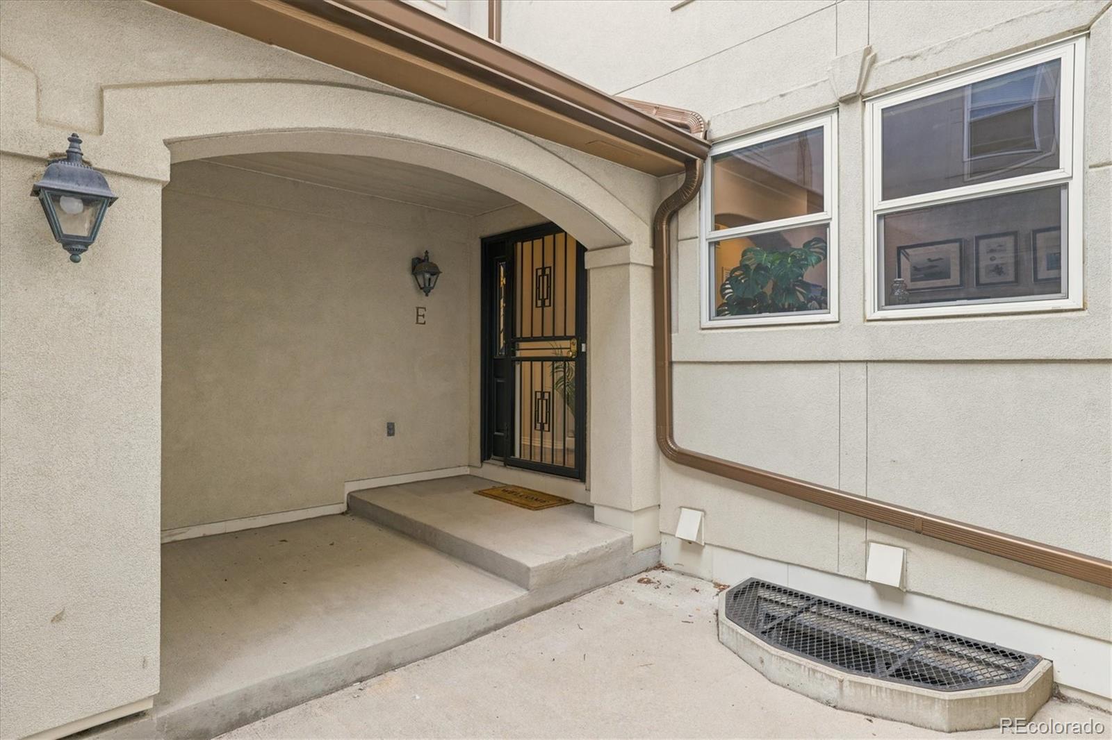 MLS Image #3 for 6607 s forest way,centennial, Colorado
