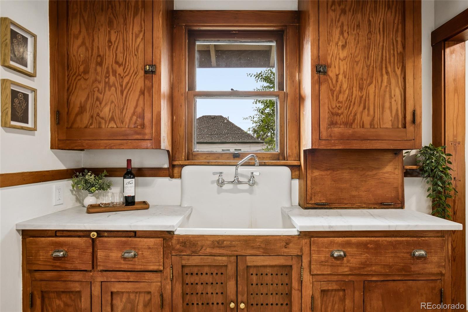 MLS Image #18 for 2293 s bannock street,denver, Colorado