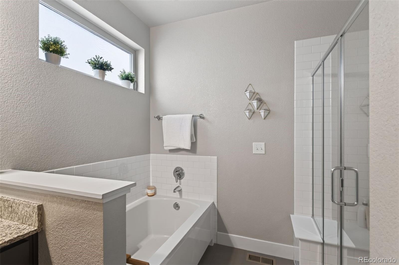 MLS Image #23 for 8775 e 55th avenue,denver, Colorado