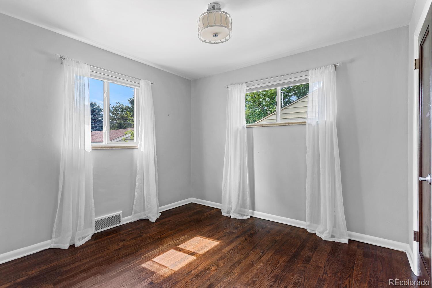 MLS Image #22 for 2975 s marion street,englewood, Colorado