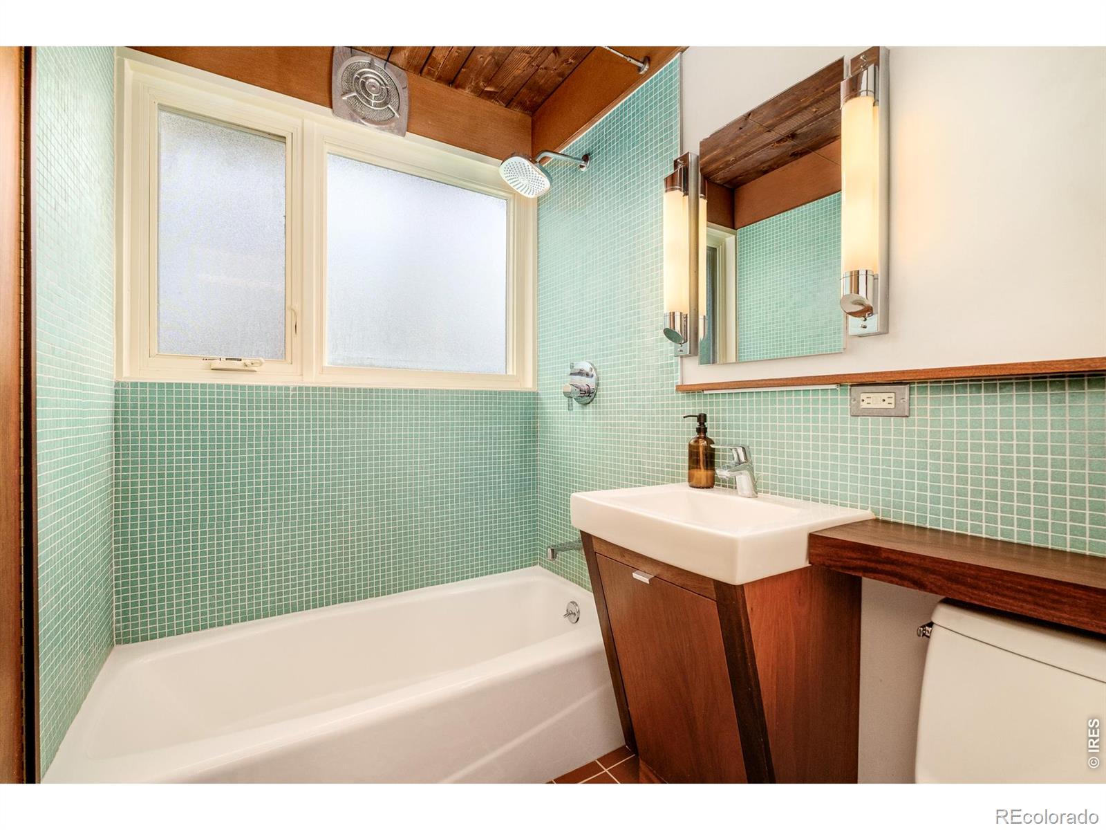 MLS Image #16 for 1431 e dartmouth avenue,englewood, Colorado