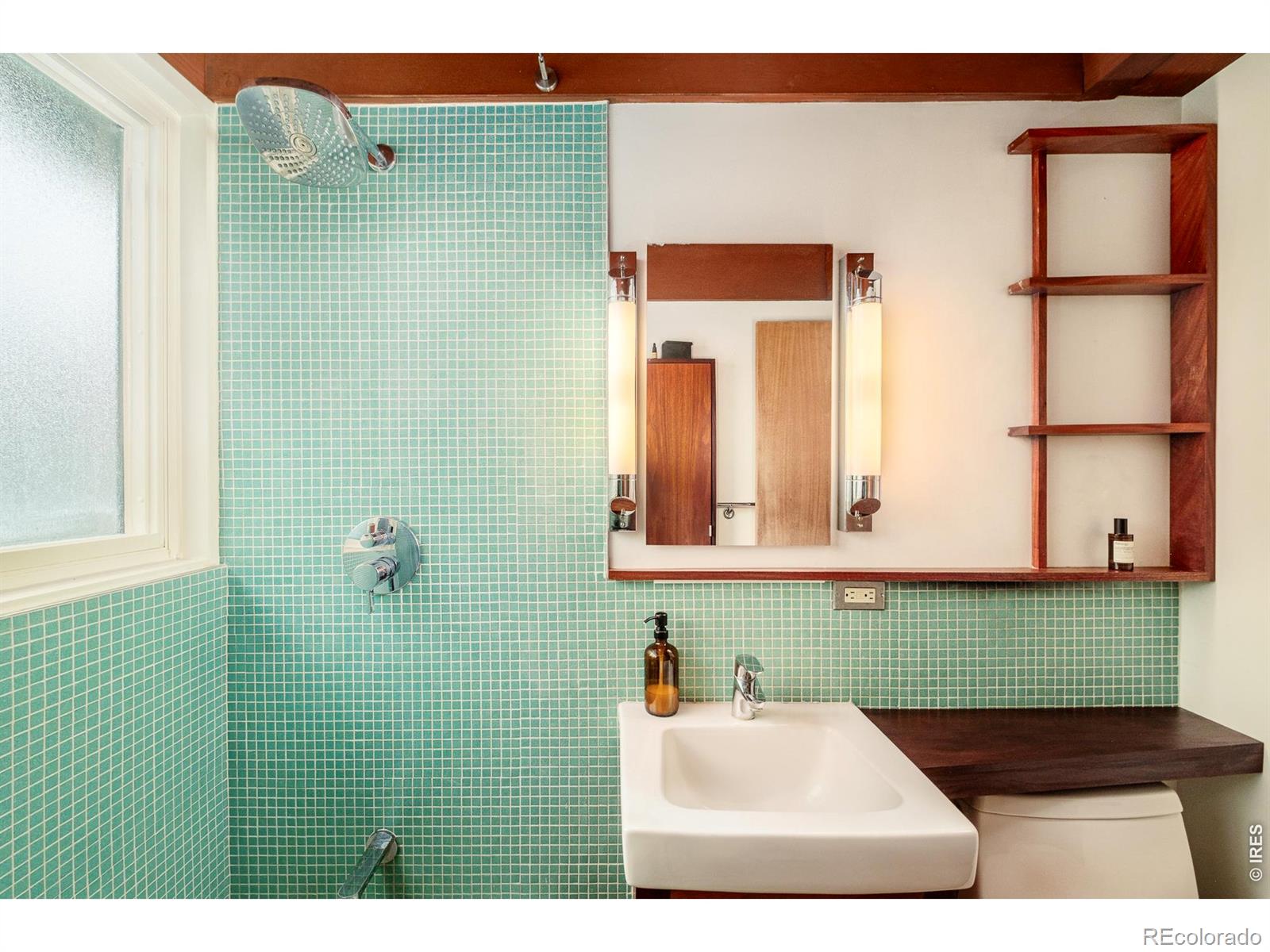 MLS Image #17 for 1431 e dartmouth avenue,englewood, Colorado