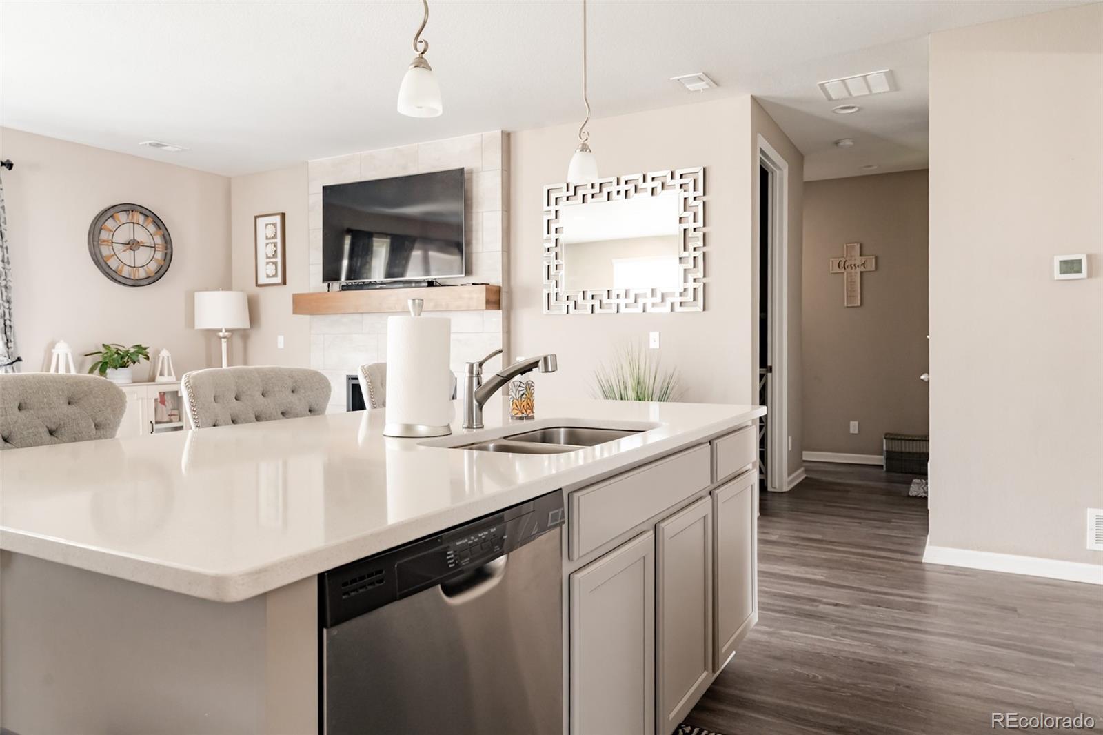 MLS Image #5 for 10582  yosemite street,henderson, Colorado