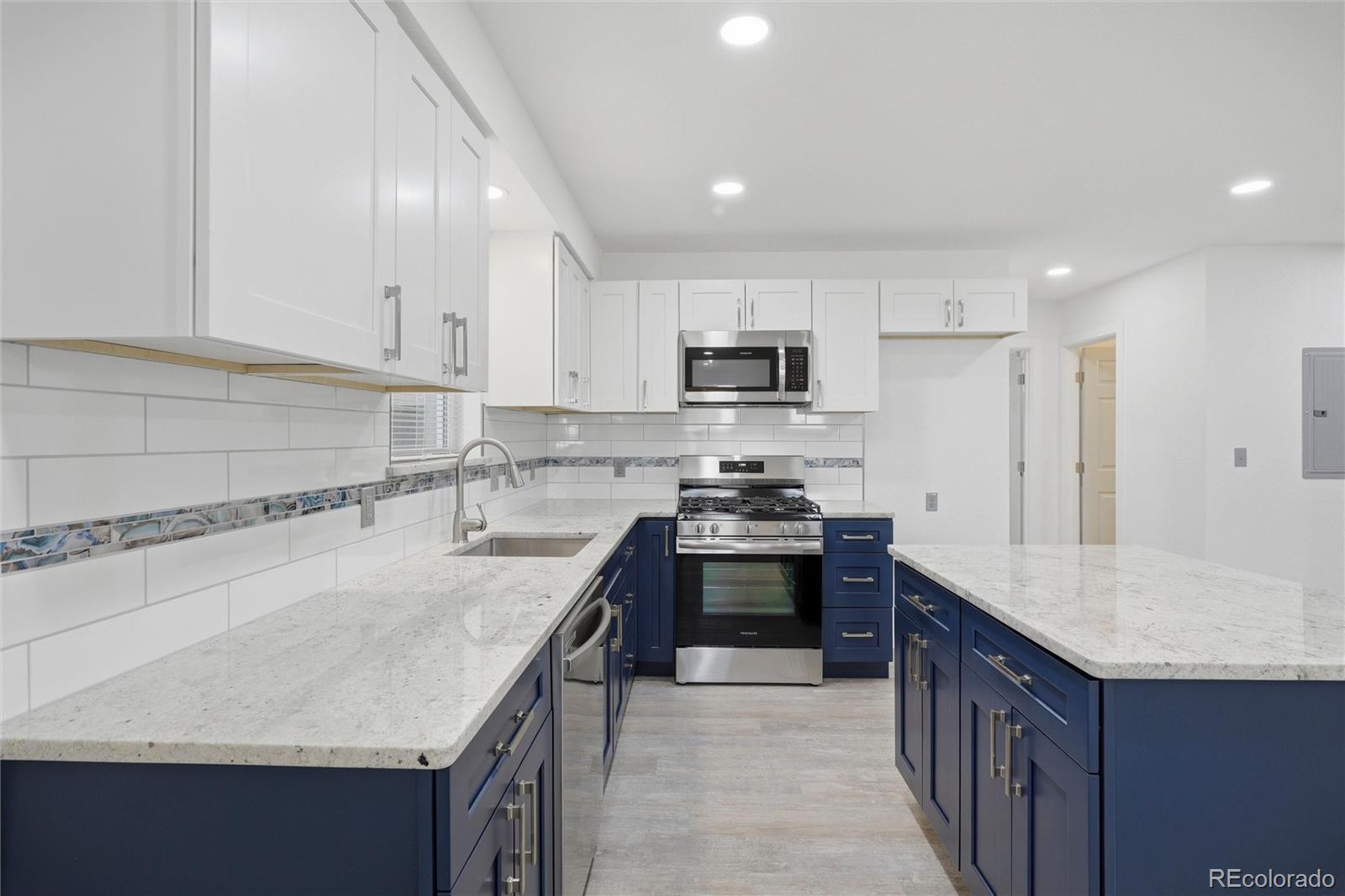 MLS Image #10 for 318  jefferson street,monte vista, Colorado