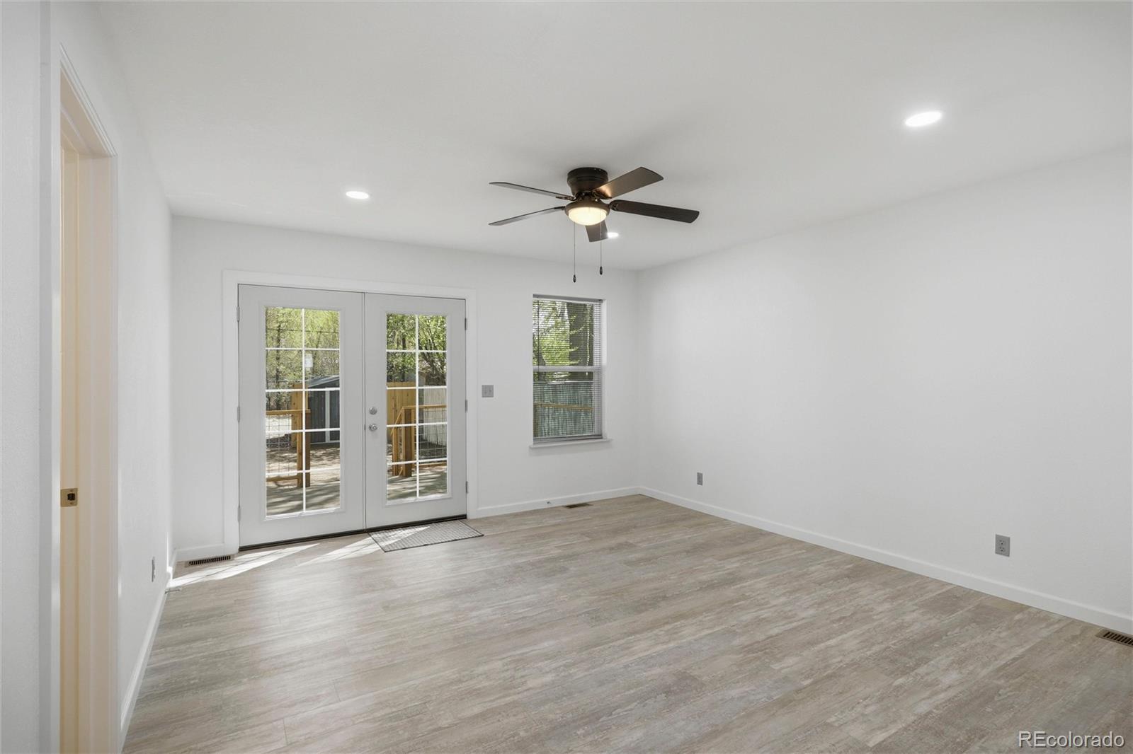 MLS Image #13 for 318  jefferson street,monte vista, Colorado
