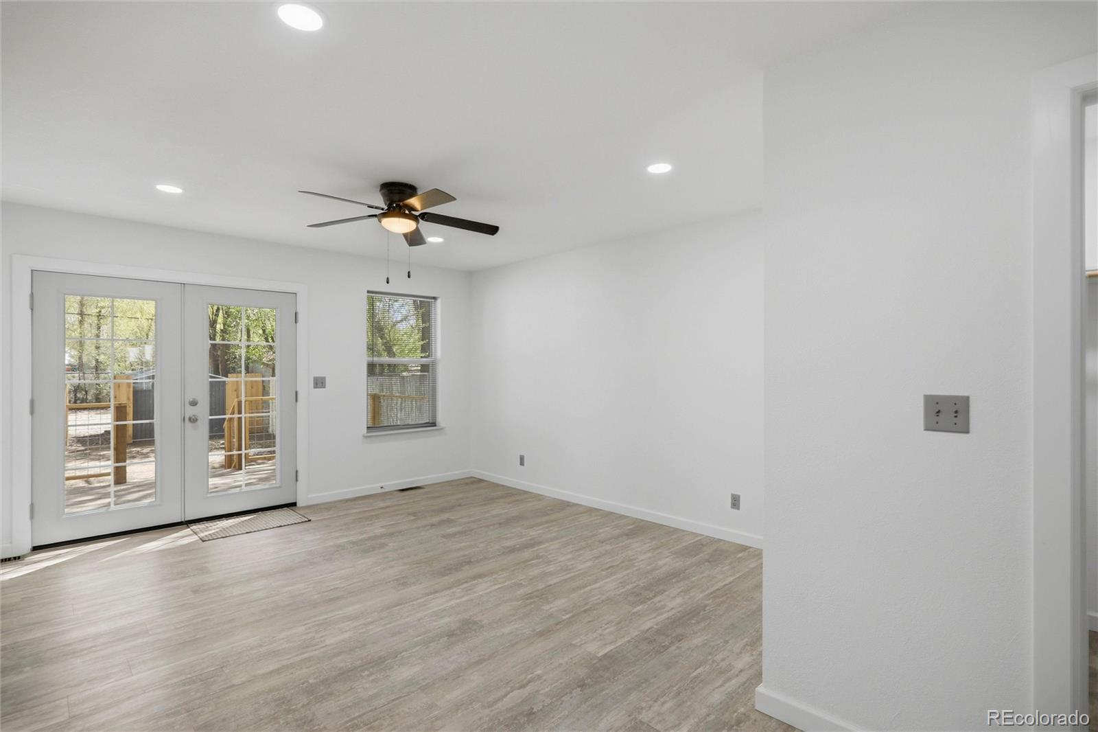 MLS Image #14 for 318  jefferson street,monte vista, Colorado