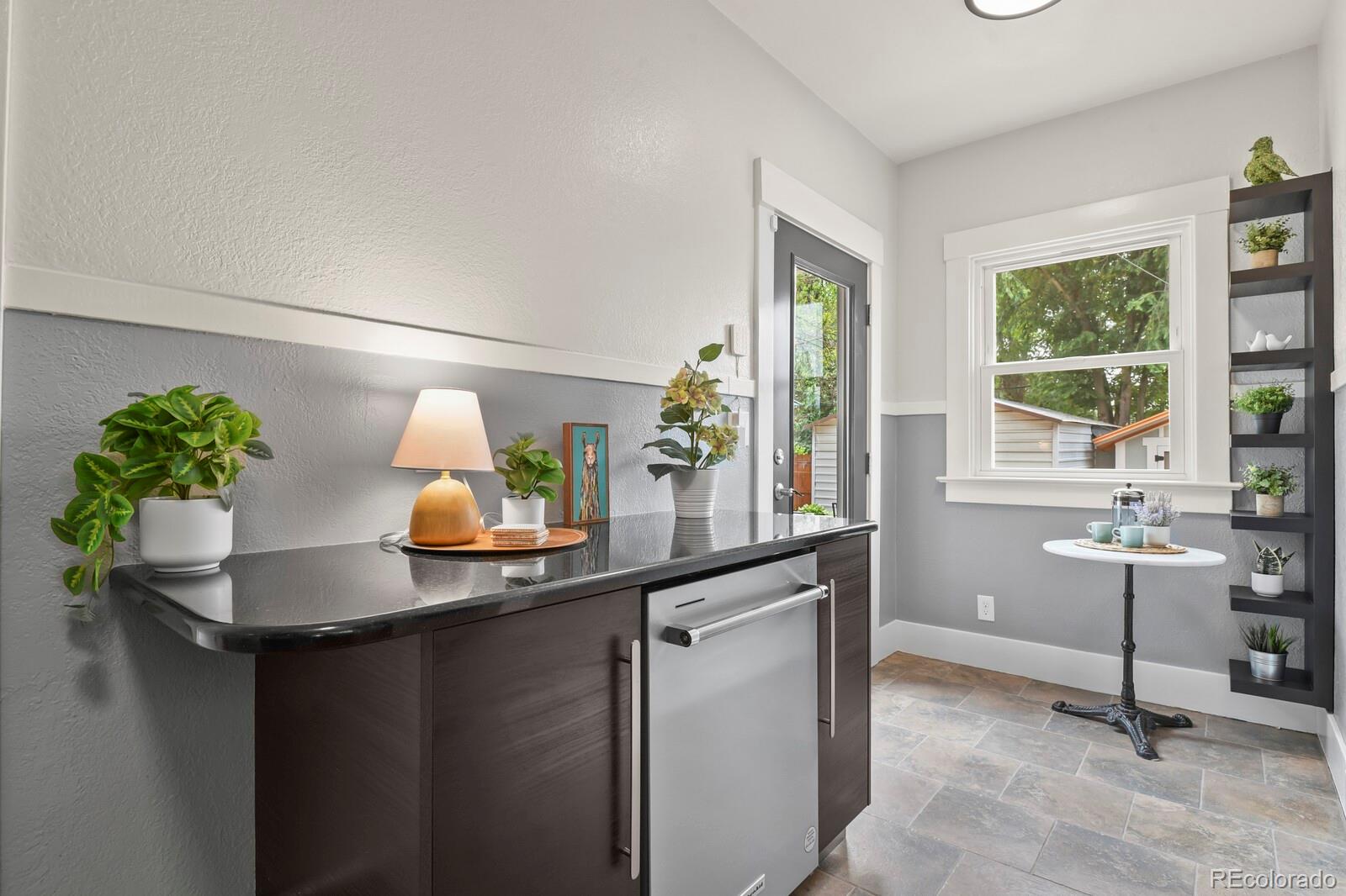 MLS Image #11 for 1315 e boulder street,colorado springs, Colorado
