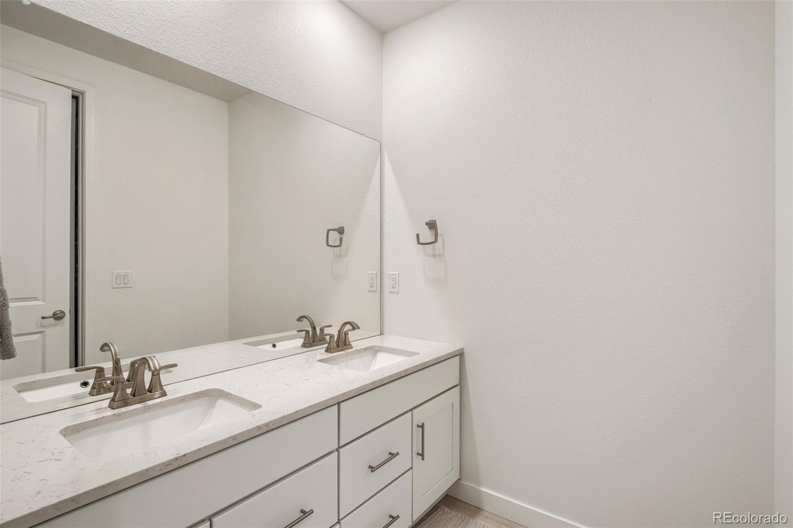 MLS Image #16 for 3319 s rogers street,morrison, Colorado