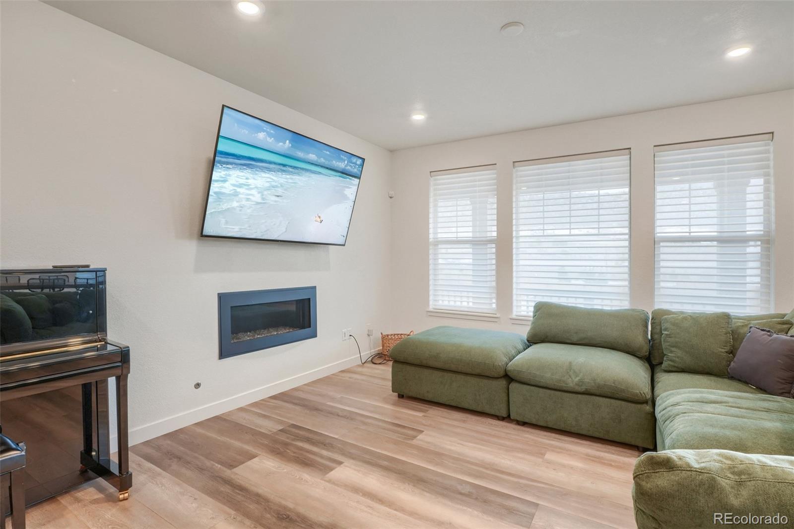 MLS Image #8 for 3319 s rogers street,morrison, Colorado