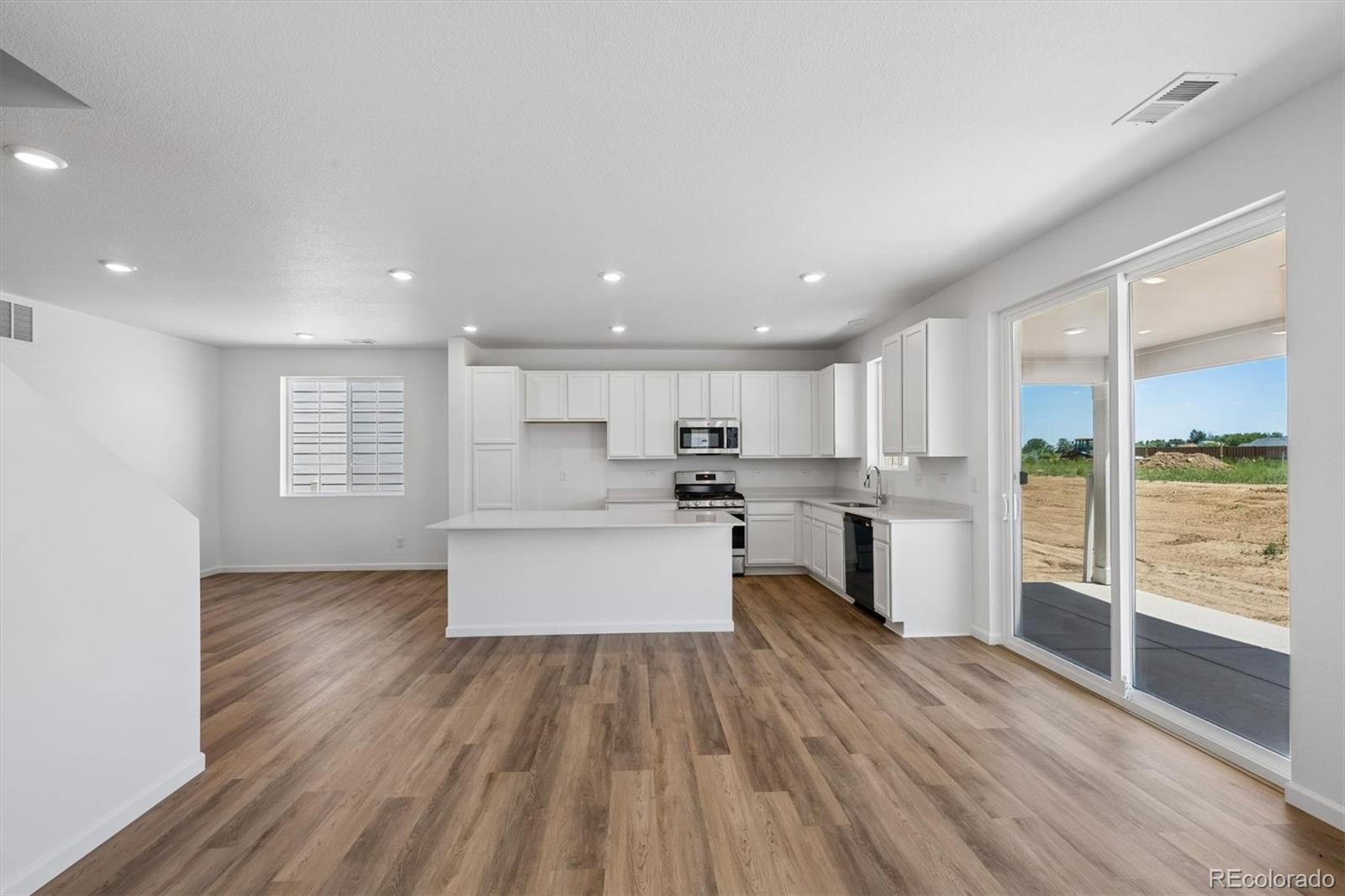 MLS Image #8 for 4184  orangewood drive,johnstown, Colorado
