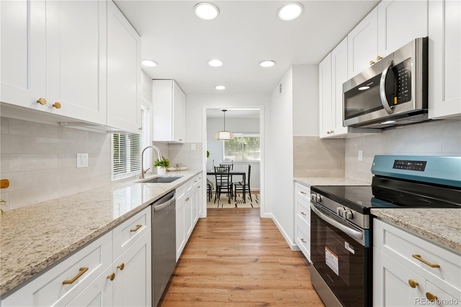 MLS Image #10 for 715  emporia street,aurora, Colorado