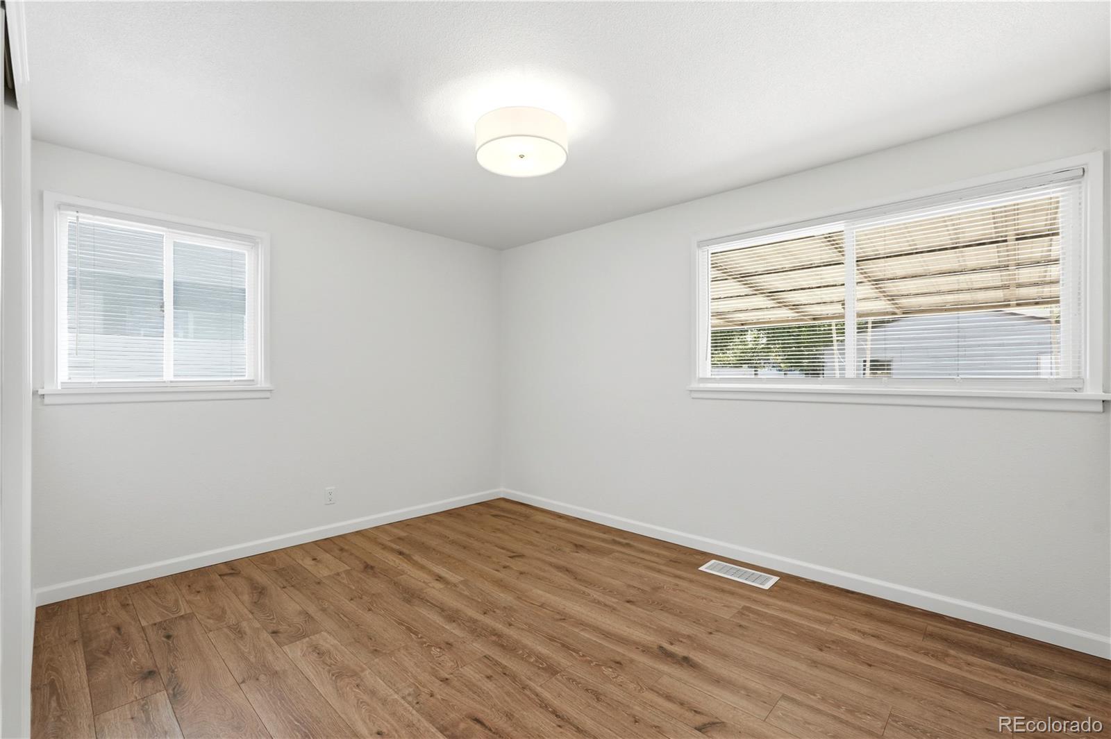 MLS Image #18 for 715  emporia street,aurora, Colorado