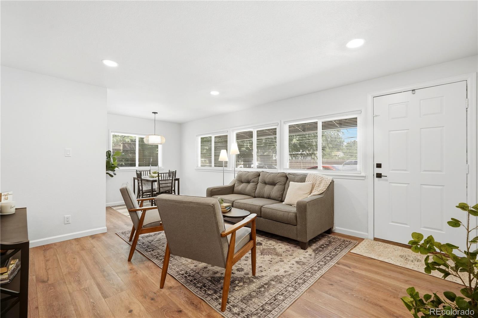 MLS Image #3 for 715  emporia street,aurora, Colorado