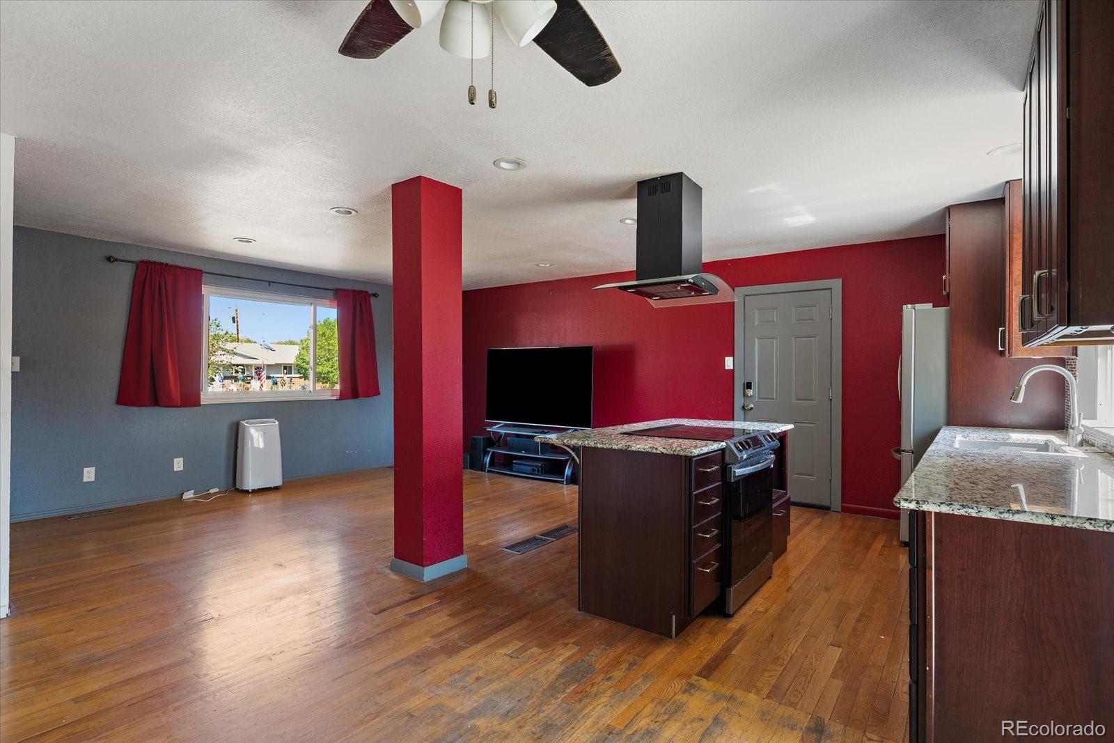 MLS Image #10 for 1048  granby street,aurora, Colorado