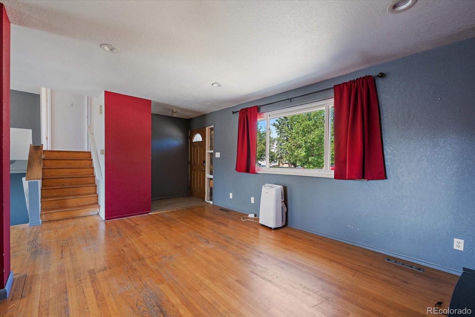 MLS Image #5 for 1048  granby street,aurora, Colorado