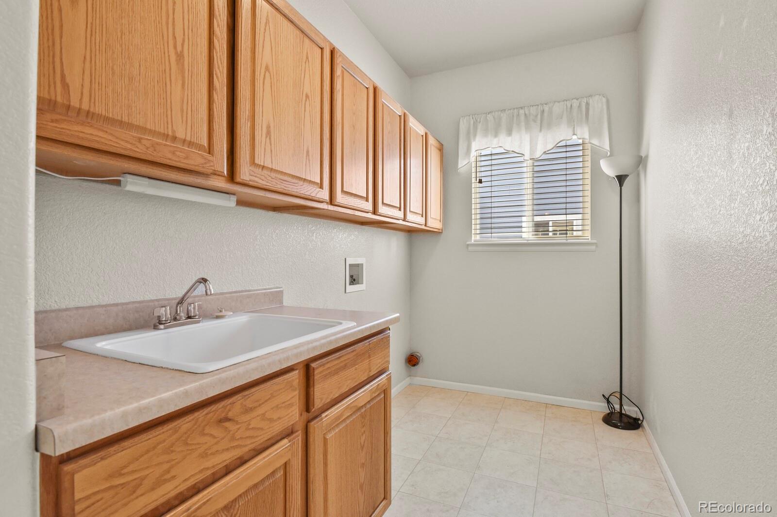 MLS Image #18 for 20734 e peakview place,aurora, Colorado