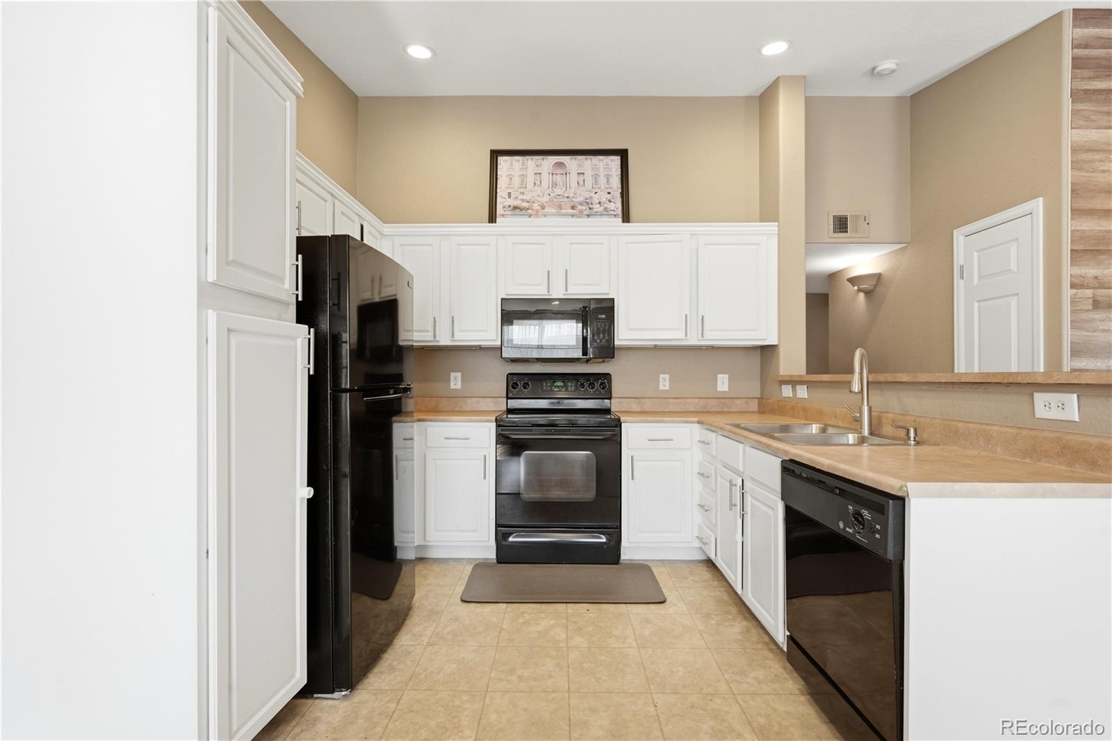 MLS Image #11 for 10070 e carolina drive,denver, Colorado