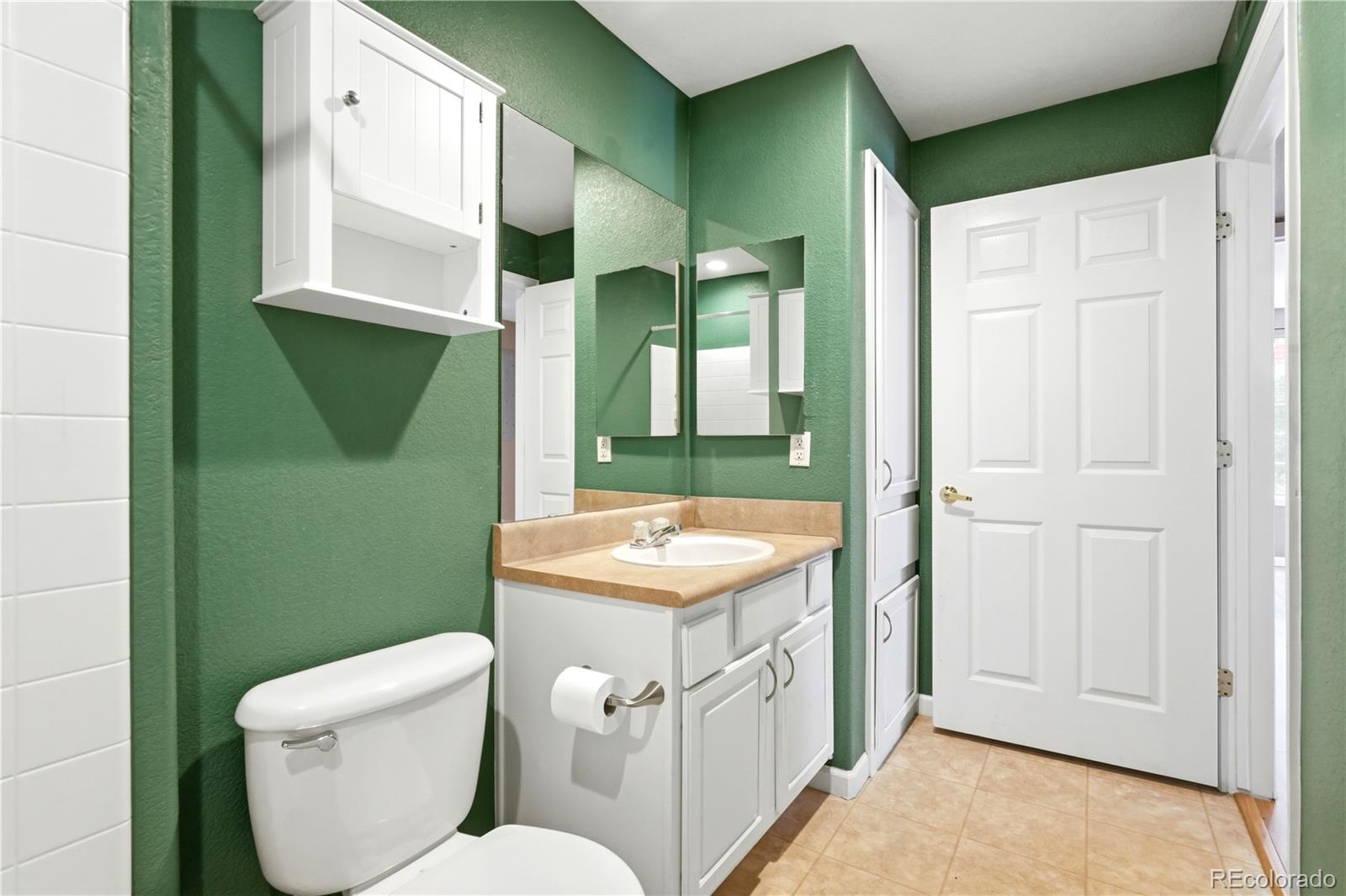 MLS Image #26 for 10070 e carolina drive,denver, Colorado