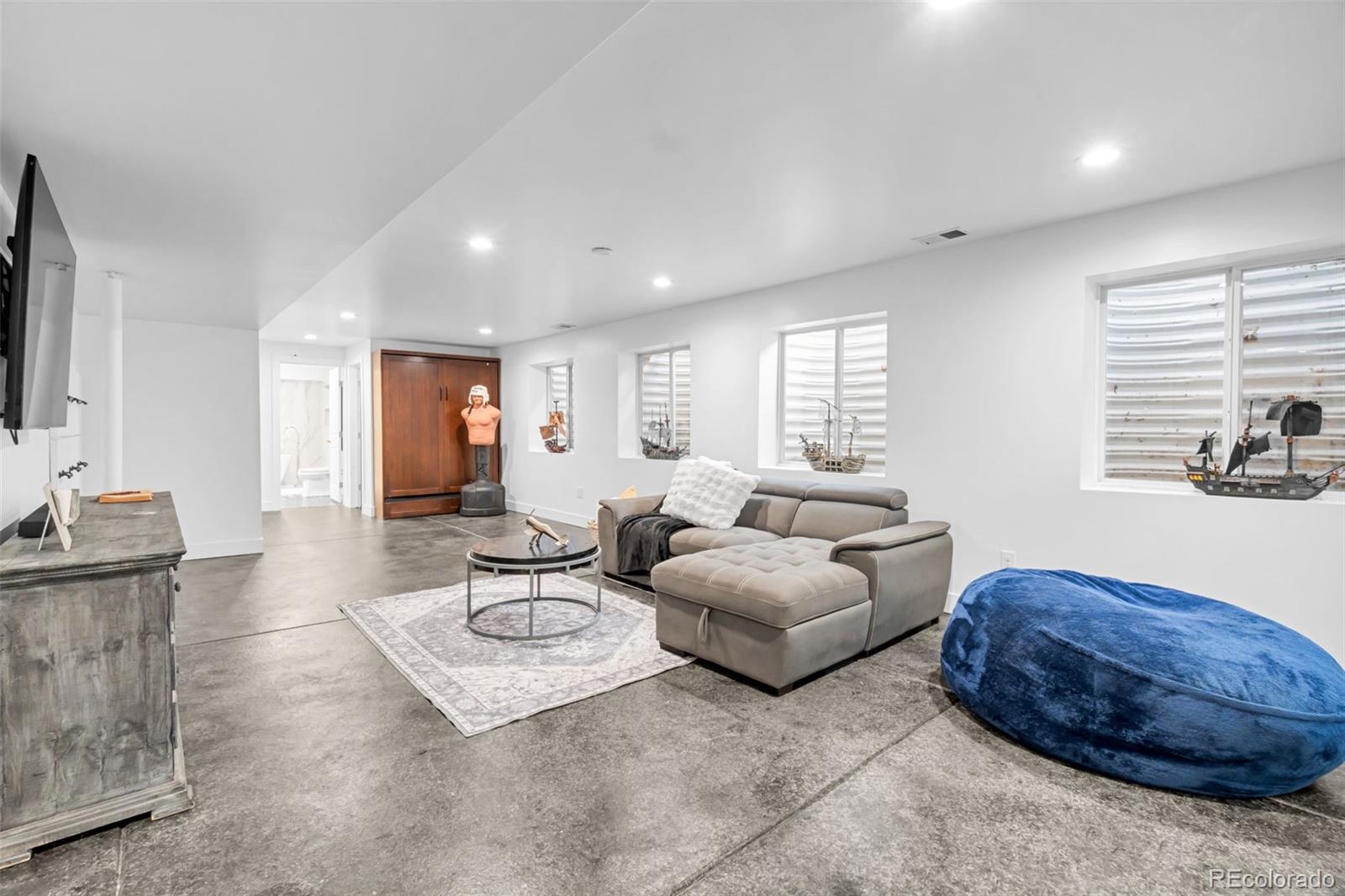 MLS Image #21 for 5564  laredo street,denver, Colorado