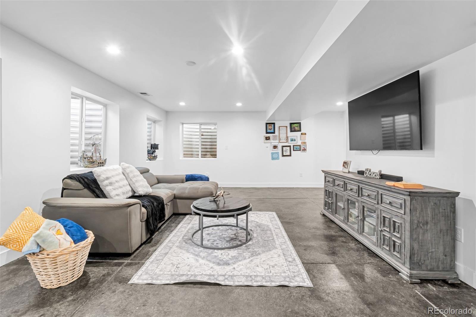 MLS Image #22 for 5564  laredo street,denver, Colorado