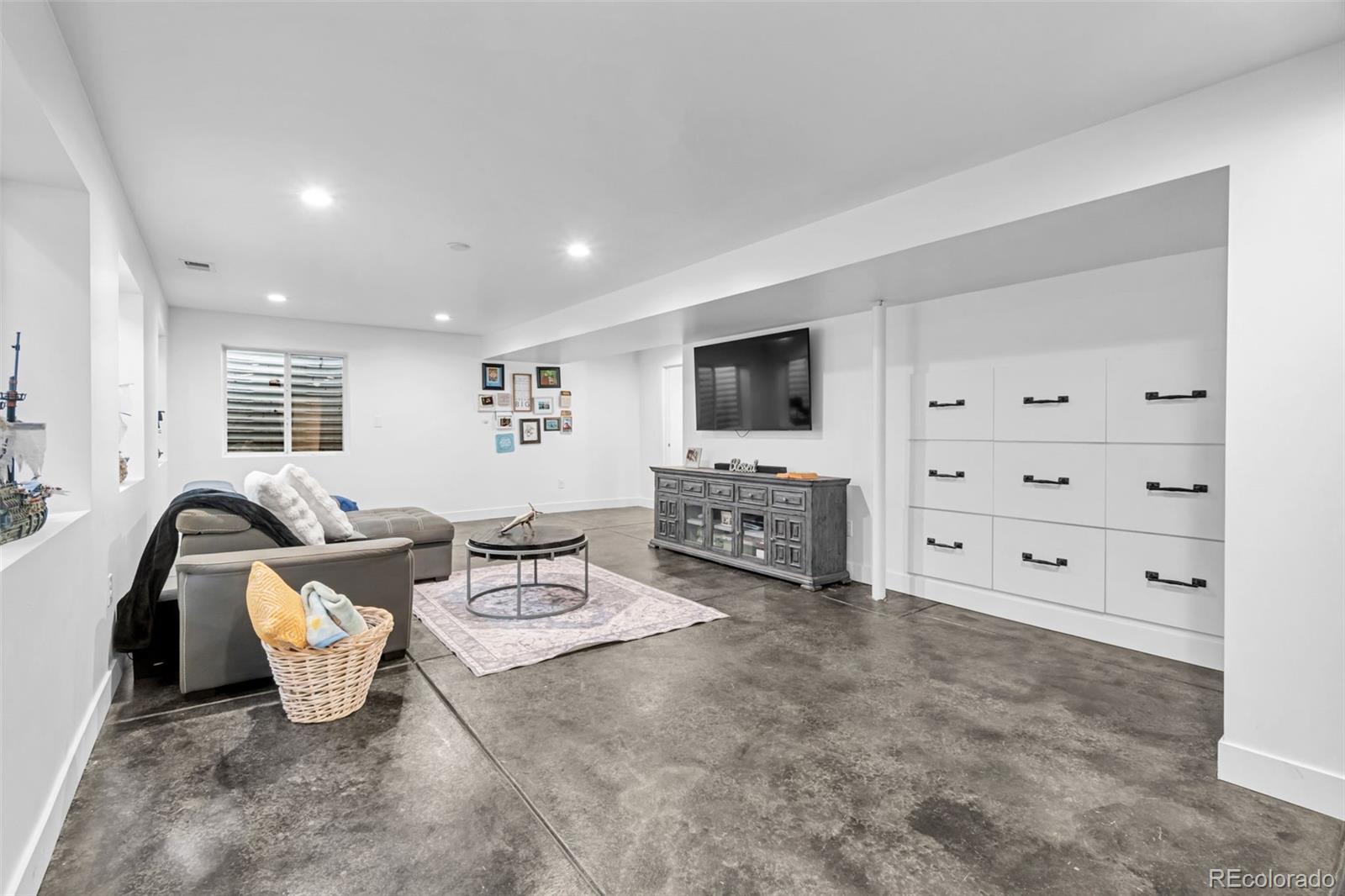 MLS Image #23 for 5564  laredo street,denver, Colorado