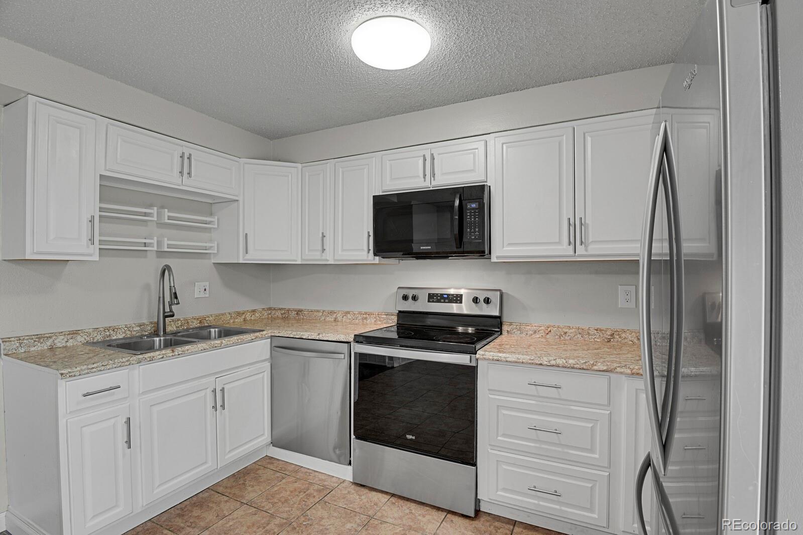 MLS Image #2 for 14053 e bails place,aurora, Colorado