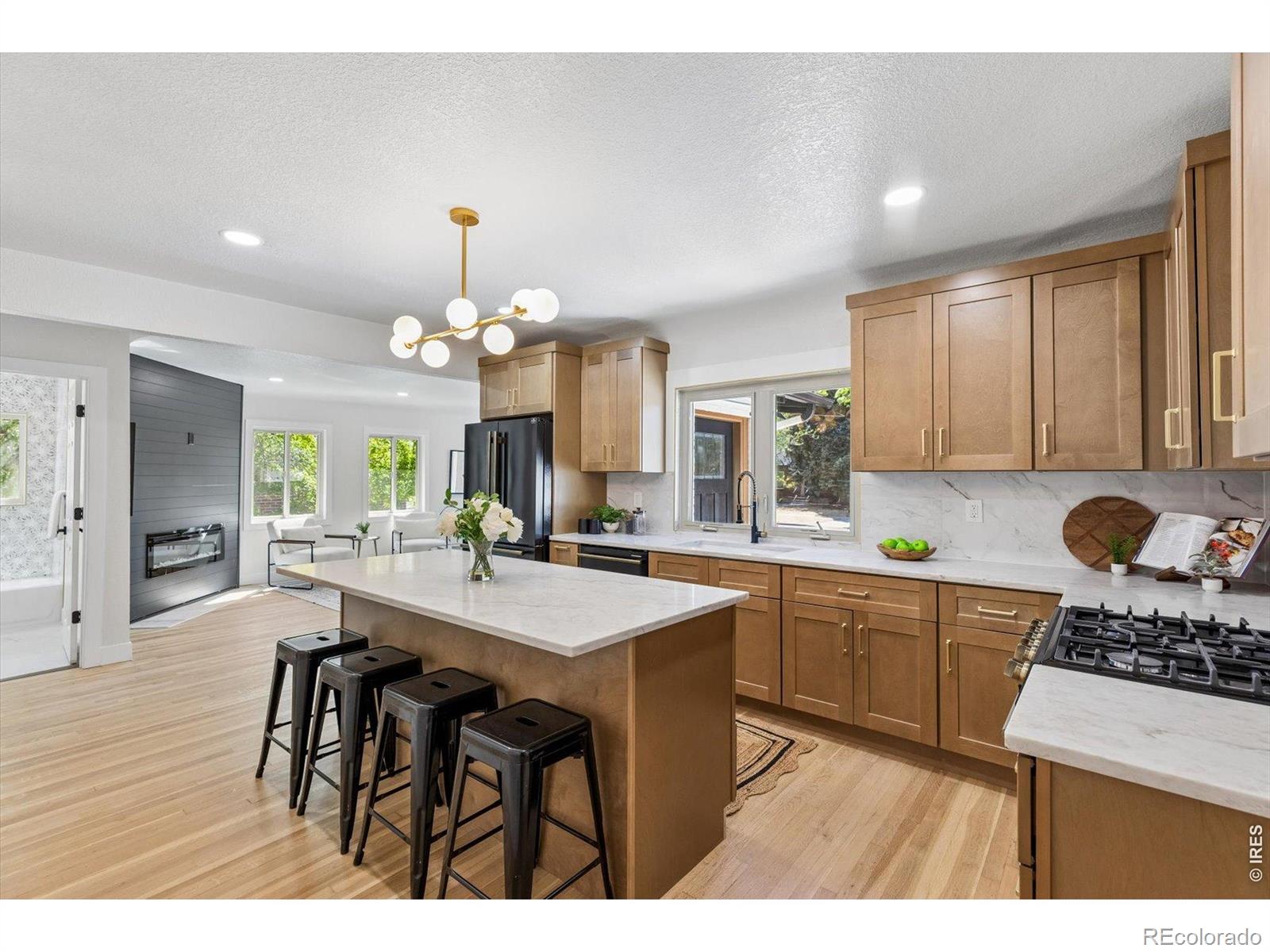 MLS Image #5 for 2260  leyden street,denver, Colorado