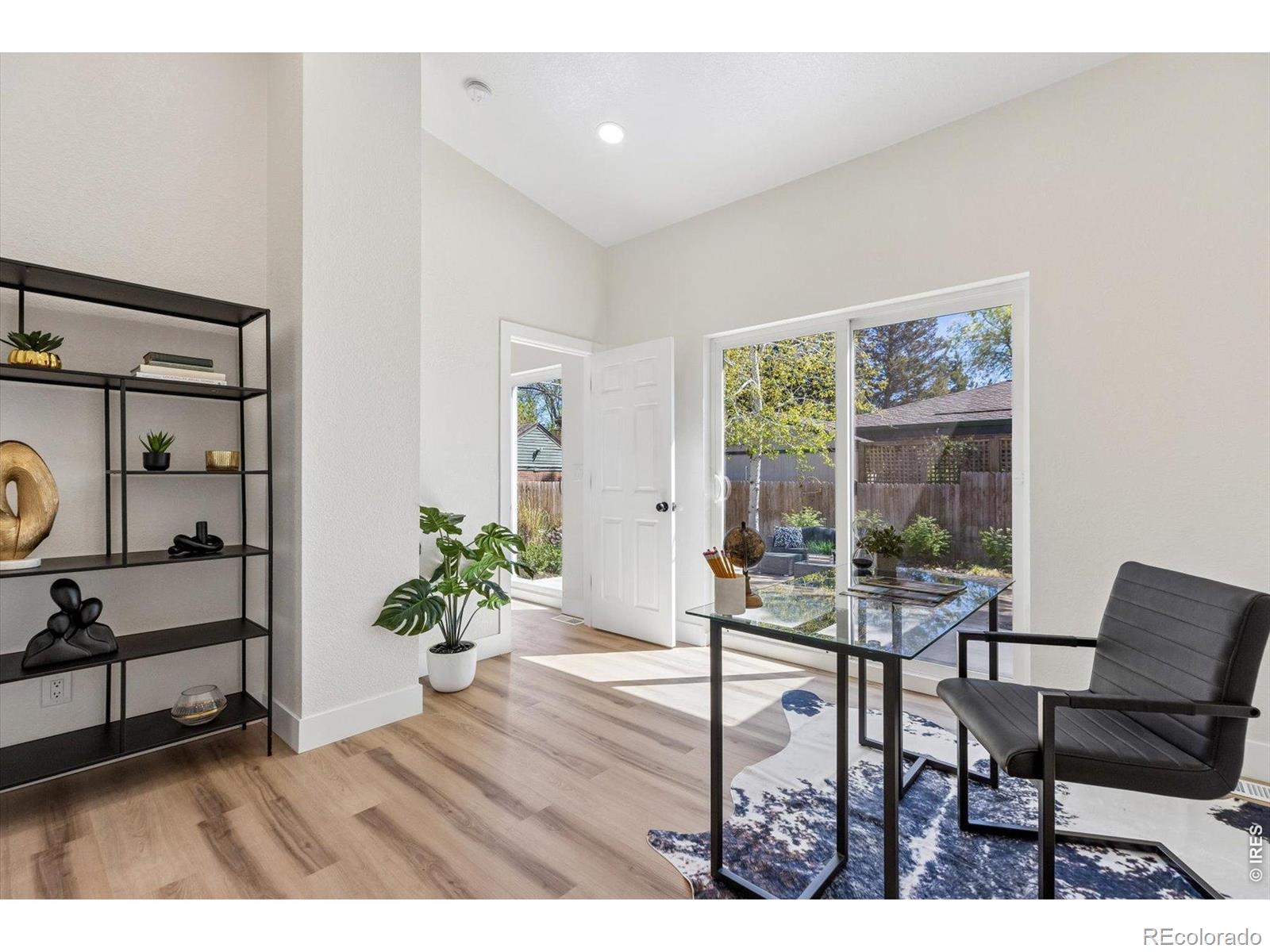 MLS Image #9 for 2260  leyden street,denver, Colorado