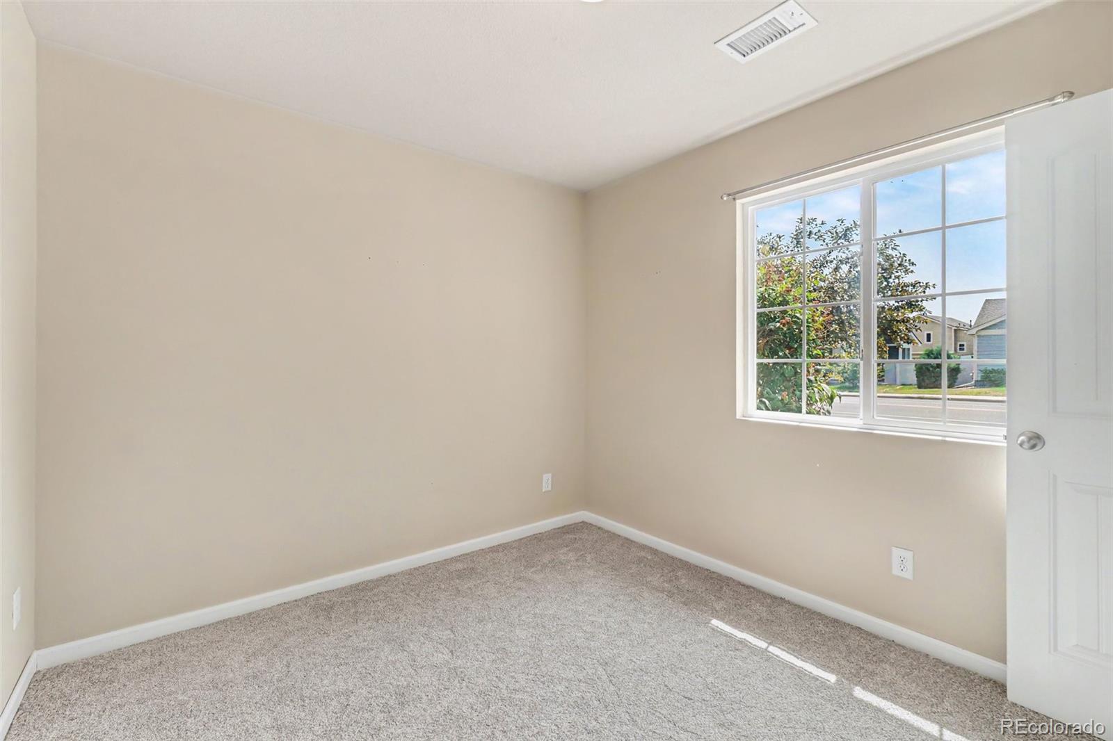 MLS Image #5 for 1887 e 11th street,loveland, Colorado