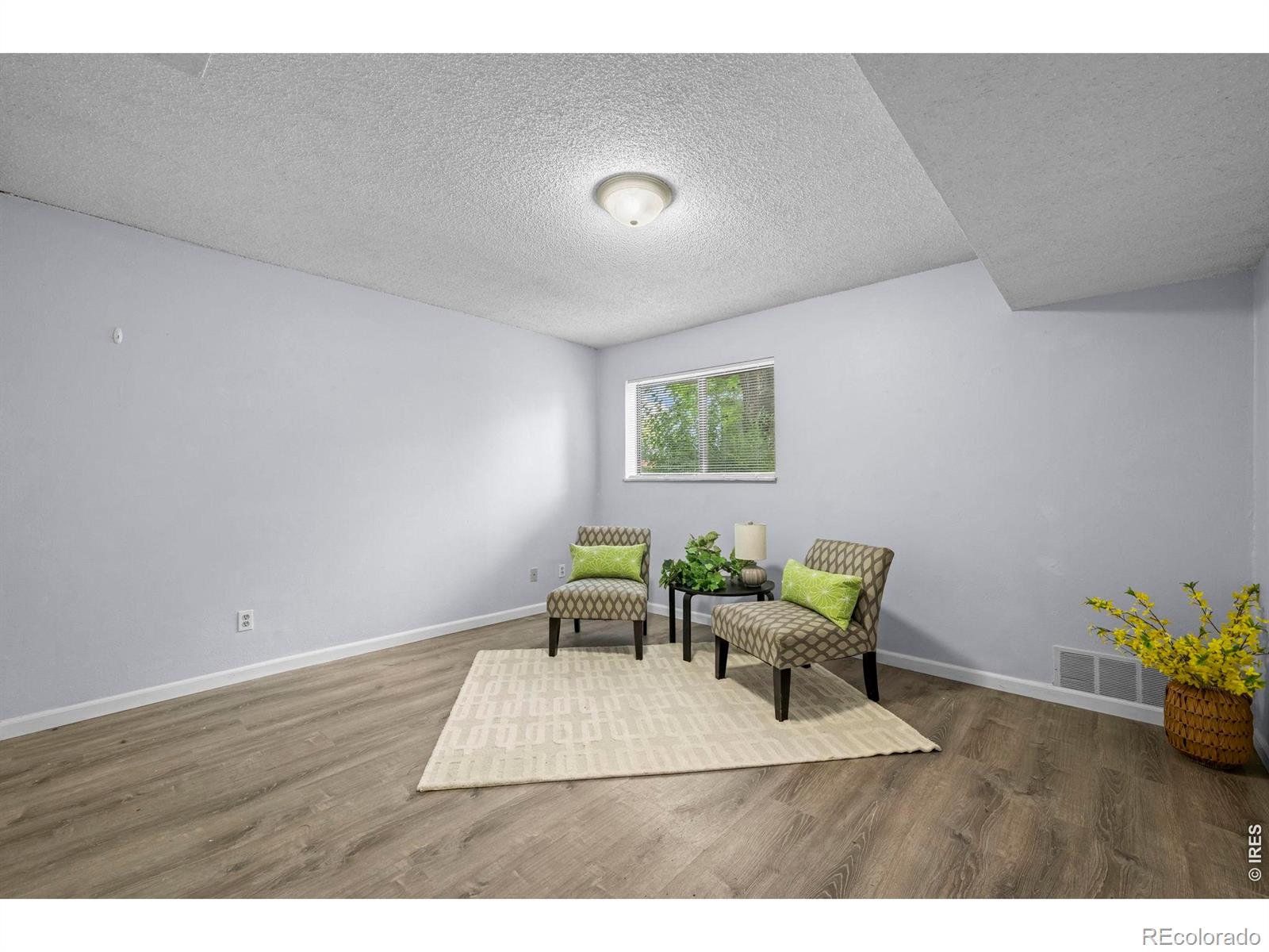 MLS Image #11 for 3121 s tamarac drive,denver, Colorado
