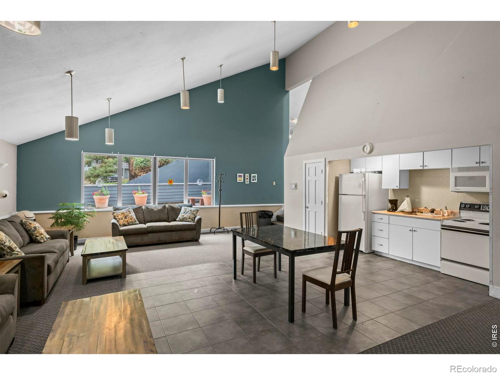 MLS Image #16 for 3121 s tamarac drive,denver, Colorado