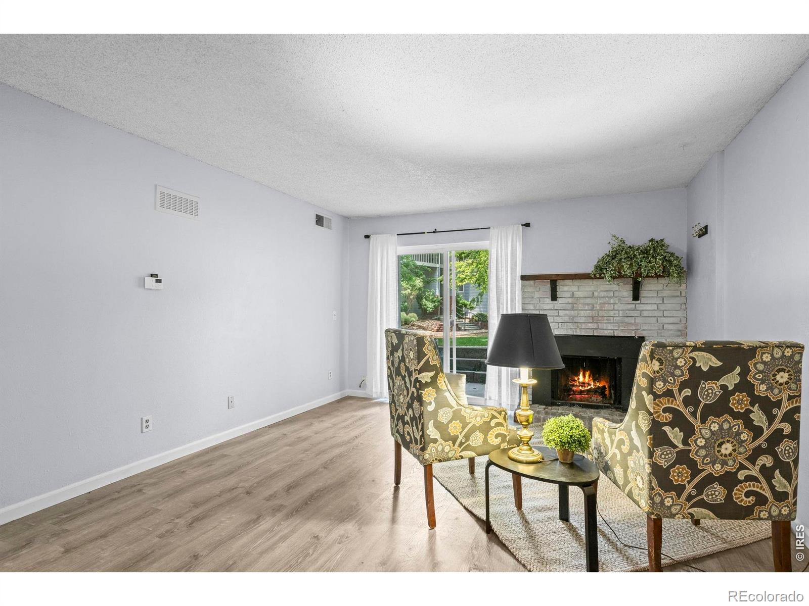 MLS Image #3 for 3121 s tamarac drive,denver, Colorado