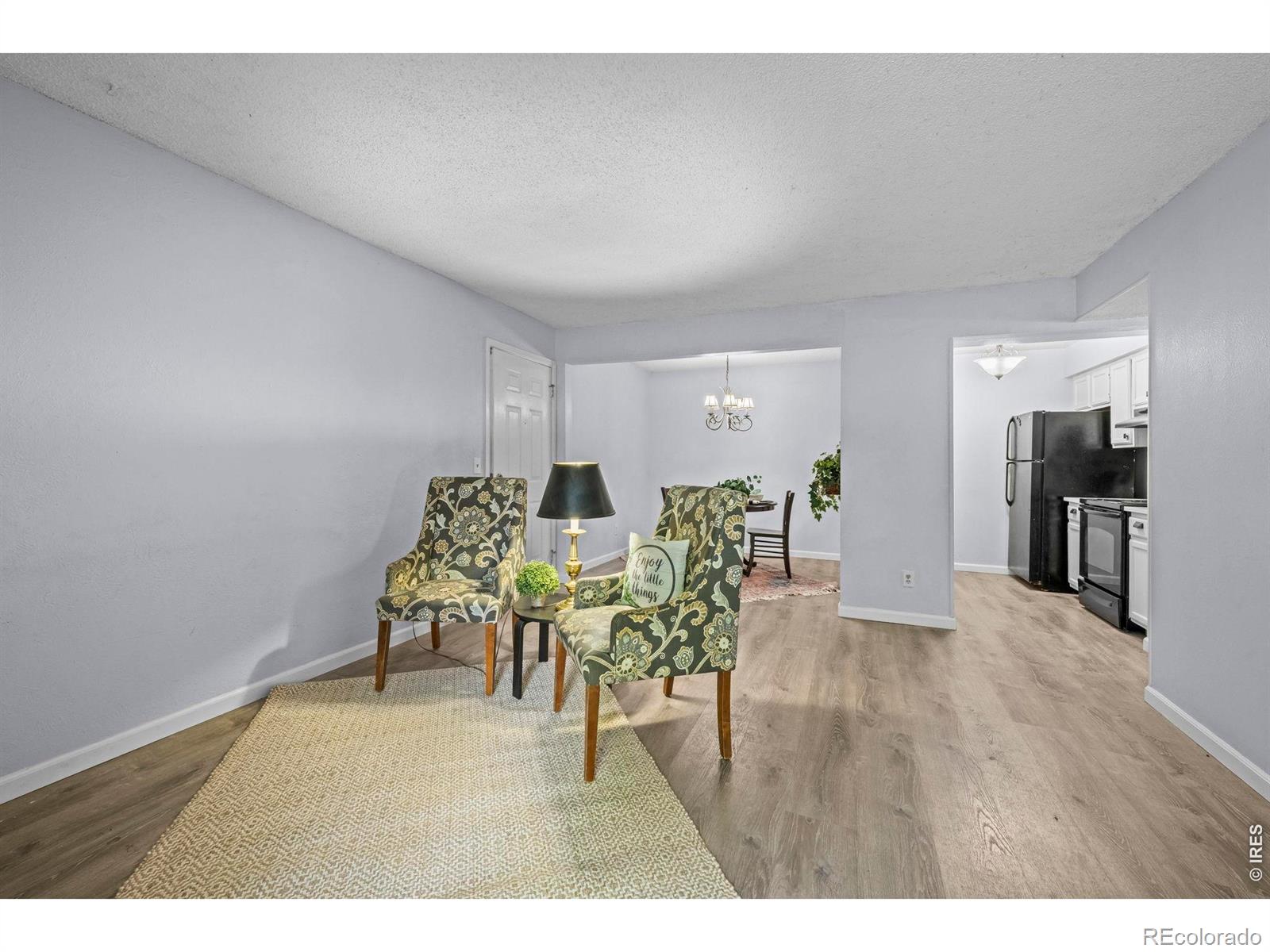 MLS Image #4 for 3121 s tamarac drive,denver, Colorado