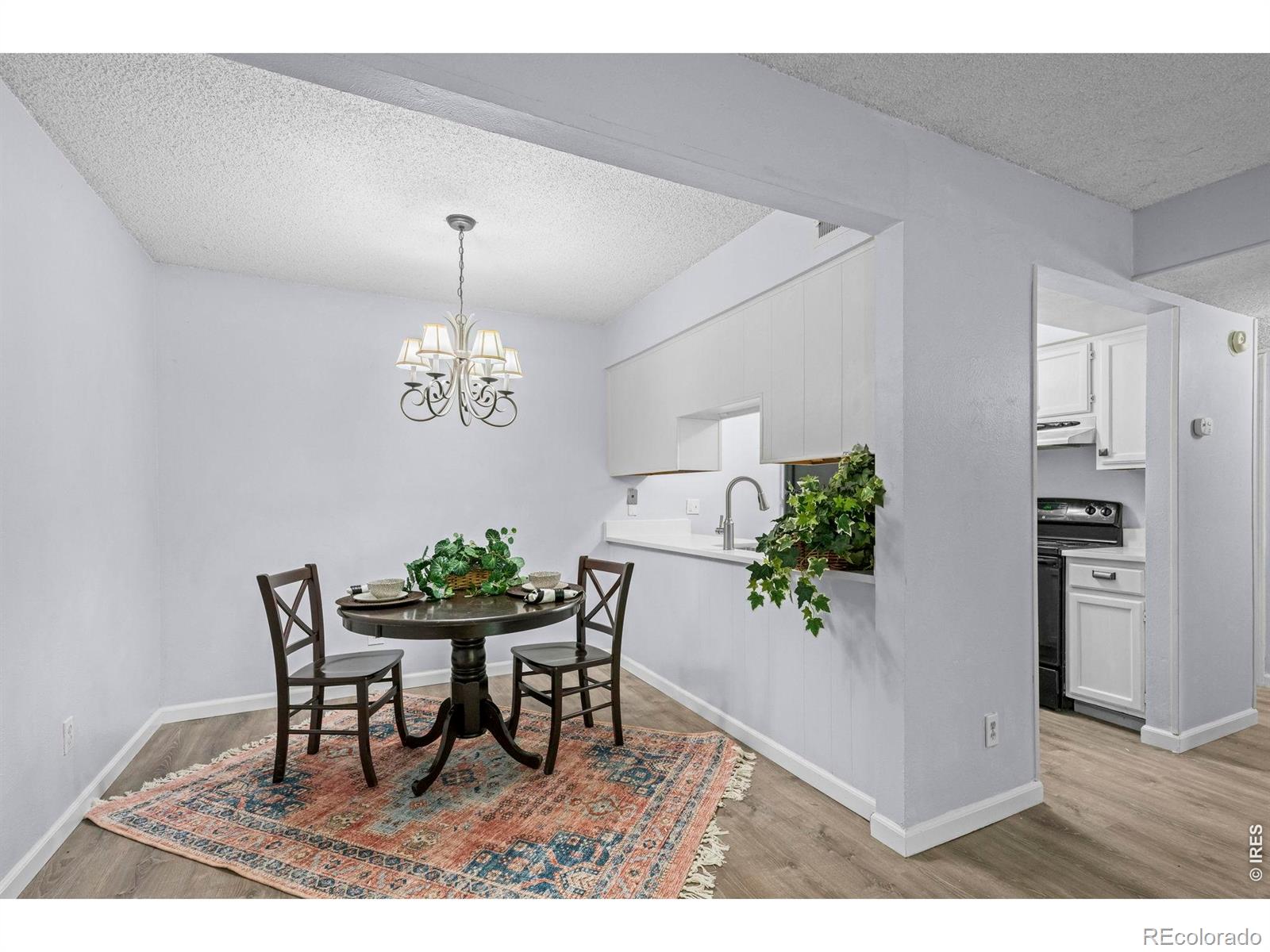 MLS Image #6 for 3121 s tamarac drive,denver, Colorado
