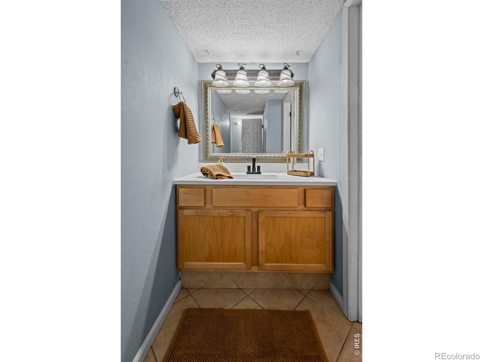 MLS Image #8 for 3121 s tamarac drive,denver, Colorado