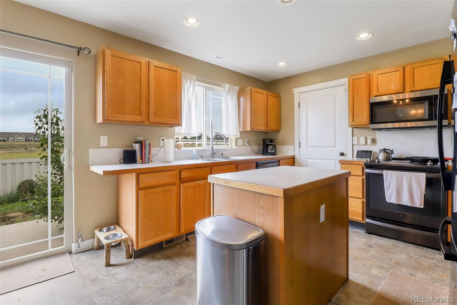 MLS Image #6 for 2309  bluebells drive,evans, Colorado