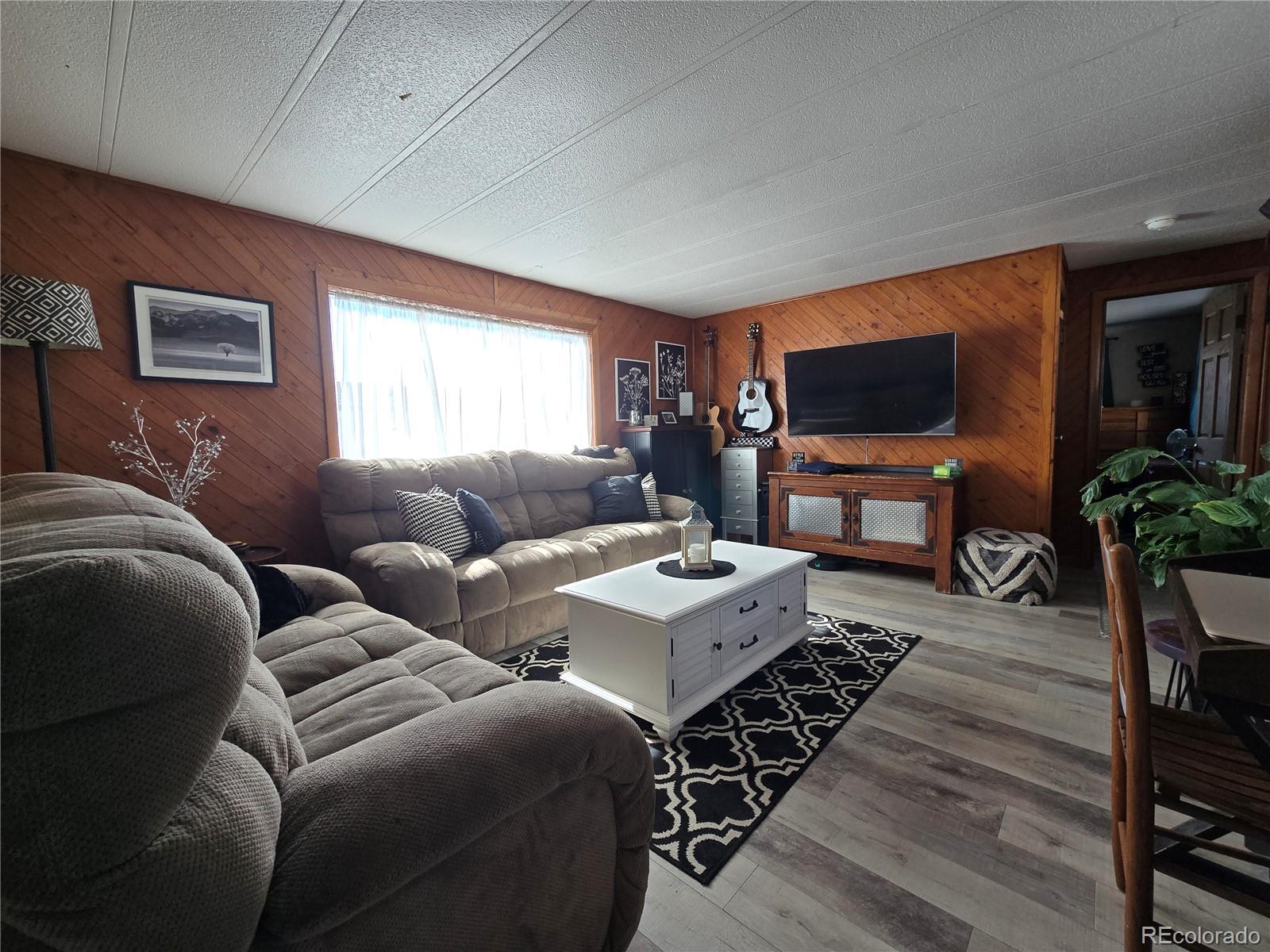 MLS Image #4 for 210  oak street,log lane village, Colorado