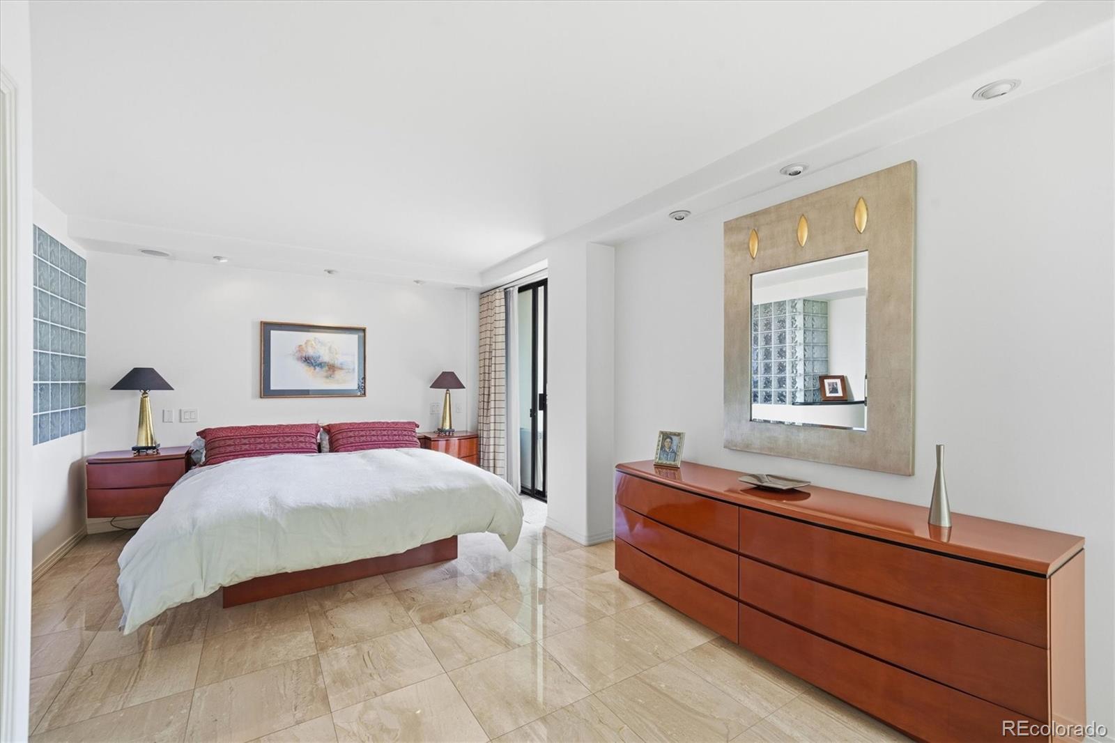 MLS Image #19 for 1020  15th street,denver, Colorado